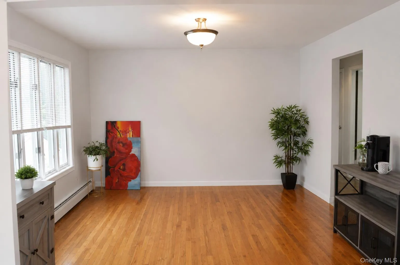 71 Grand Street, North Hempstead, NY, 2 Bedrooms Bedrooms, 5 Rooms Rooms,1 BathroomBathrooms,Residential Lease,For Rent,Grand,0,1027070 71 Grand Street, North Hempstead, NY, 2 Bedrooms Bedrooms, 5 Rooms Rooms,1 BathroomBathrooms,Residential Lease,For Rent,Grand,0,1027070