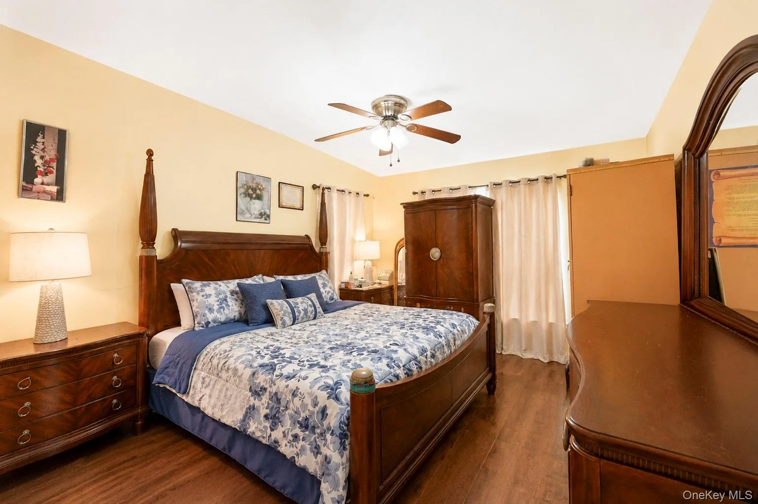 506 Greengrove Avenue, Hempstead, NY, 4 Bedrooms Bedrooms, 9 Rooms Rooms,3 BathroomsBathrooms,Residential,For Rent,Greengrove,0,1027073 506 Greengrove Avenue, Hempstead, NY, 4 Bedrooms Bedrooms, 9 Rooms Rooms,3 BathroomsBathrooms,Residential,For Rent,Greengrove,0,1027073