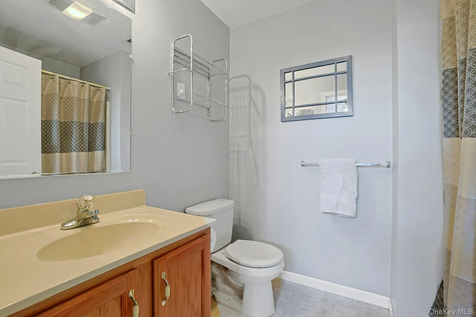 A bright and inviting full bathroom designed for everyday ease. A bright and inviting full bathroom designed for everyday ease.
