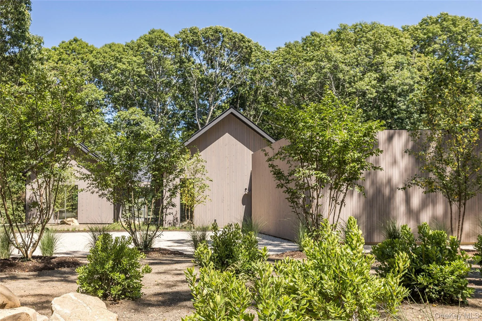 6 Great Circle Drive, Shelter Island, NY, 5 Bedrooms Bedrooms, 11 Rooms Rooms,6 BathroomsBathrooms,Residential,For Rent,Great Circle,0,1027086 6 Great Circle Drive, Shelter Island, NY, 5 Bedrooms Bedrooms, 11 Rooms Rooms,6 BathroomsBathrooms,Residential,For Rent,Great Circle,0,1027086