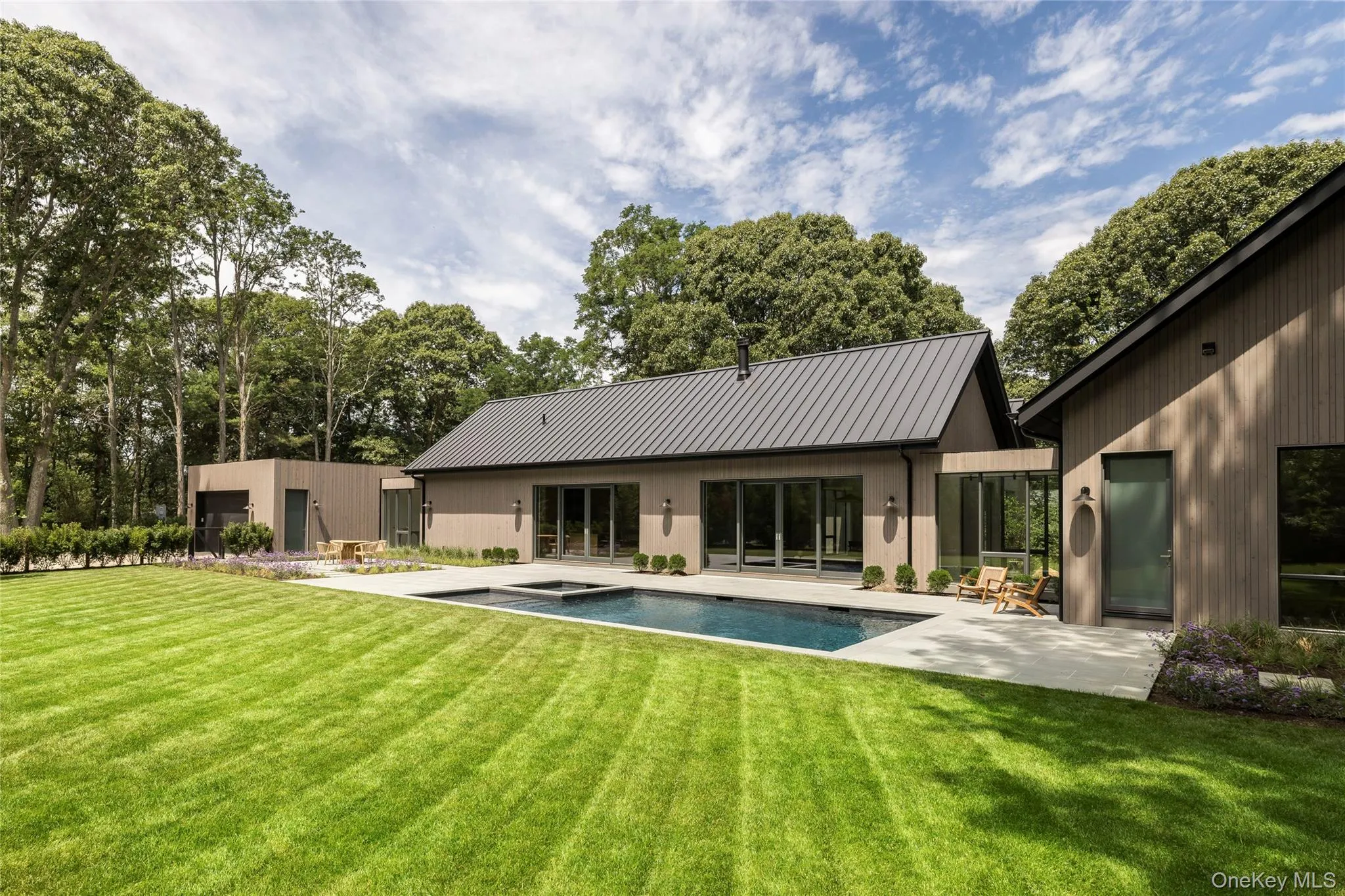 6 Great Circle Drive, Shelter Island, NY, 5 Bedrooms Bedrooms, 11 Rooms Rooms,6 BathroomsBathrooms,Residential,For Rent,Great Circle,0,1027086 6 Great Circle Drive, Shelter Island, NY, 5 Bedrooms Bedrooms, 11 Rooms Rooms,6 BathroomsBathrooms,Residential,For Rent,Great Circle,0,1027086