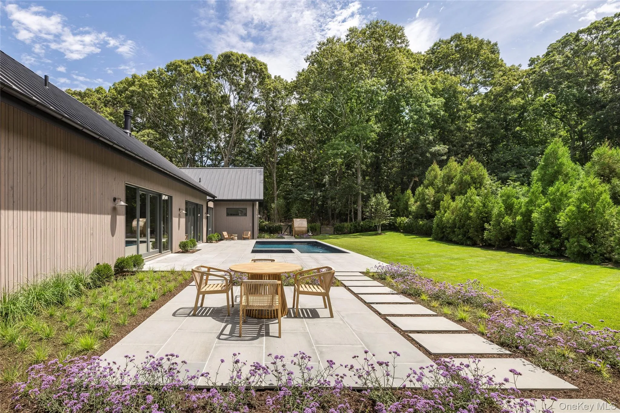 6 Great Circle Drive, Shelter Island, NY, 5 Bedrooms Bedrooms, 11 Rooms Rooms,6 BathroomsBathrooms,Residential,For Rent,Great Circle,0,1027086 6 Great Circle Drive, Shelter Island, NY, 5 Bedrooms Bedrooms, 11 Rooms Rooms,6 BathroomsBathrooms,Residential,For Rent,Great Circle,0,1027086