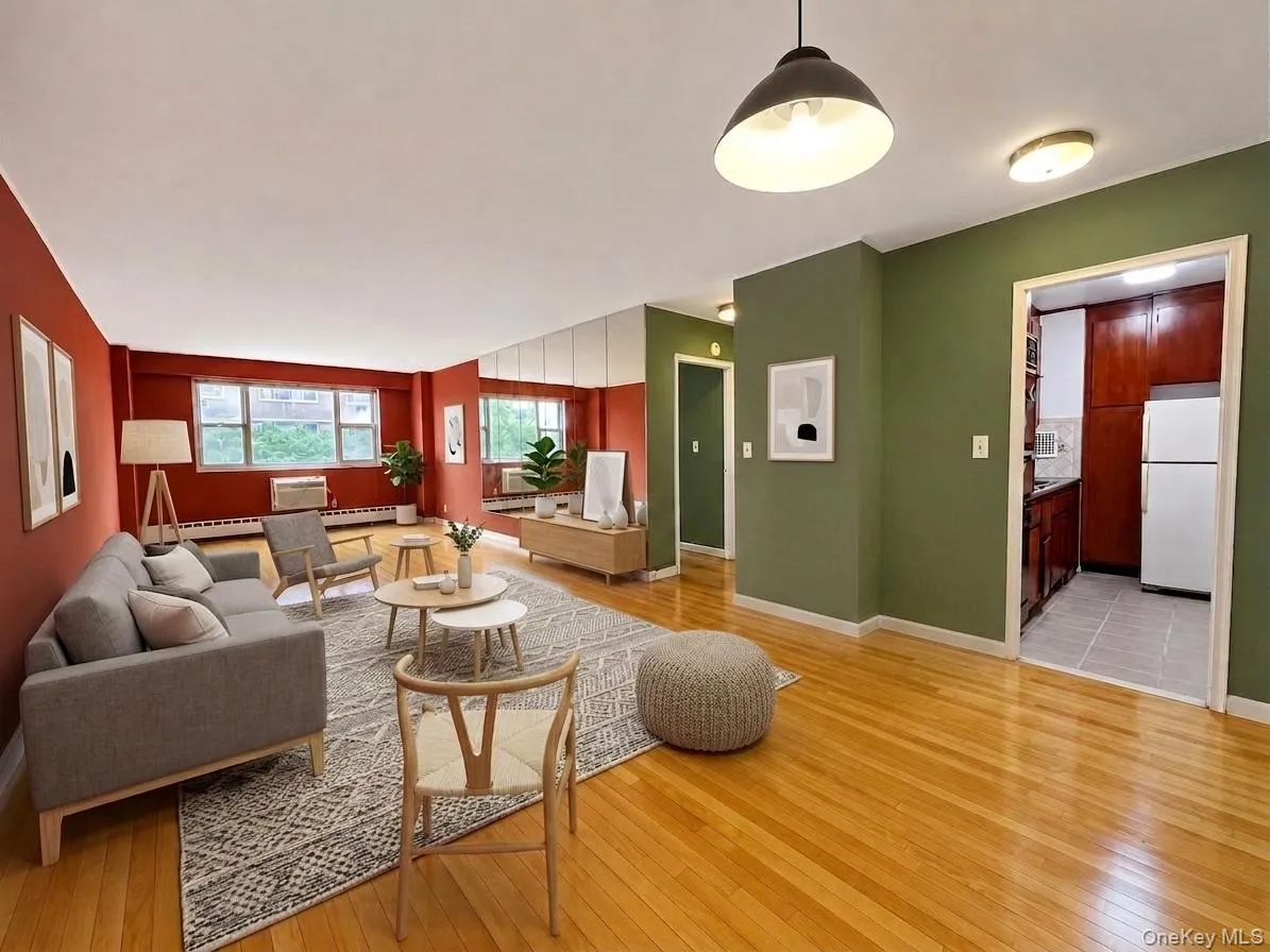 52-30 39th Drive, New York, NY, 1 Bedroom Bedrooms, 3 Rooms Rooms,1 BathroomBathrooms,Residential,For Rent,39th,0,1027088 52-30 39th Drive, New York, NY, 1 Bedroom Bedrooms, 3 Rooms Rooms,1 BathroomBathrooms,Residential,For Rent,39th,0,1027088