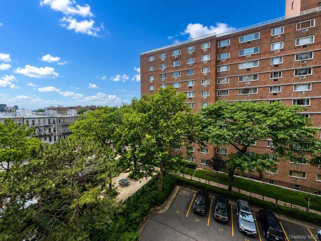 52-30 39th Drive, New York, NY, 1 Bedroom Bedrooms, 3 Rooms Rooms,1 BathroomBathrooms,Residential,For Rent,39th,0,1027088 52-30 39th Drive, New York, NY, 1 Bedroom Bedrooms, 3 Rooms Rooms,1 BathroomBathrooms,Residential,For Rent,39th,0,1027088
