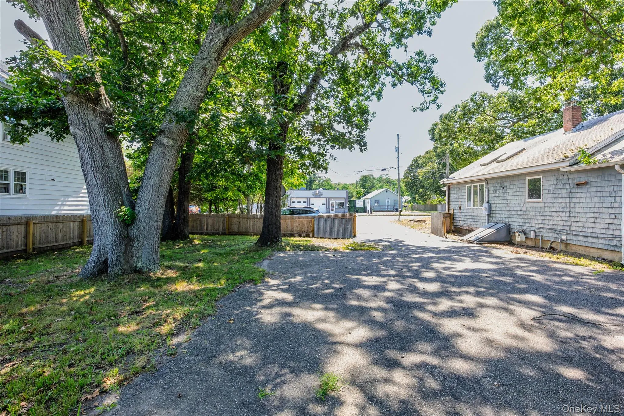 426 Riverleigh Avenue, Southampton, NY, 2 Bedrooms Bedrooms, 4 Rooms Rooms,2 BathroomsBathrooms,Residential,For Rent,Riverleigh,0,1027089 426 Riverleigh Avenue, Southampton, NY, 2 Bedrooms Bedrooms, 4 Rooms Rooms,2 BathroomsBathrooms,Residential,For Rent,Riverleigh,0,1027089