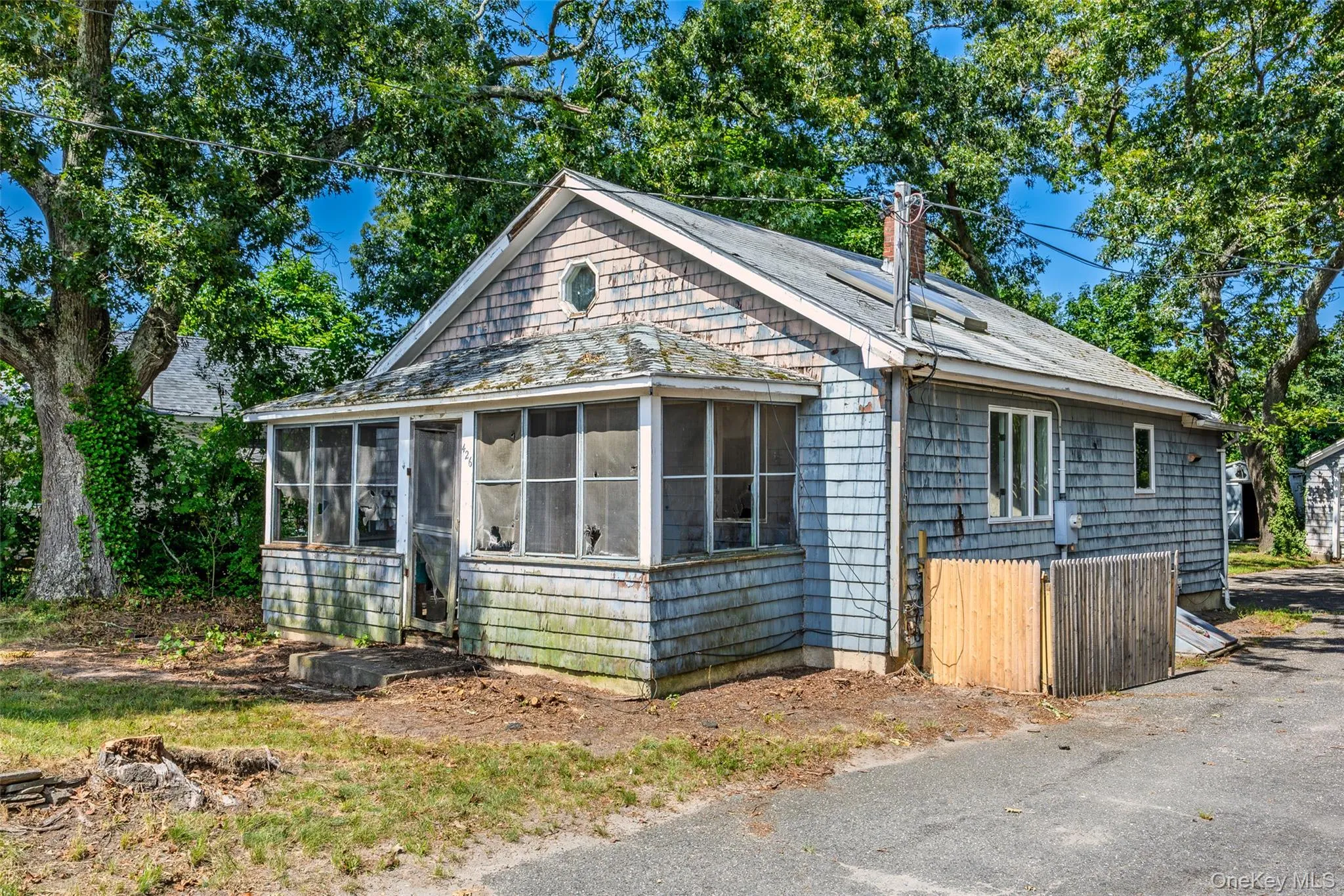 426 Riverleigh Avenue, Southampton, NY, 2 Bedrooms Bedrooms, 4 Rooms Rooms,2 BathroomsBathrooms,Residential,For Rent,Riverleigh,0,1027089 426 Riverleigh Avenue, Southampton, NY, 2 Bedrooms Bedrooms, 4 Rooms Rooms,2 BathroomsBathrooms,Residential,For Rent,Riverleigh,0,1027089