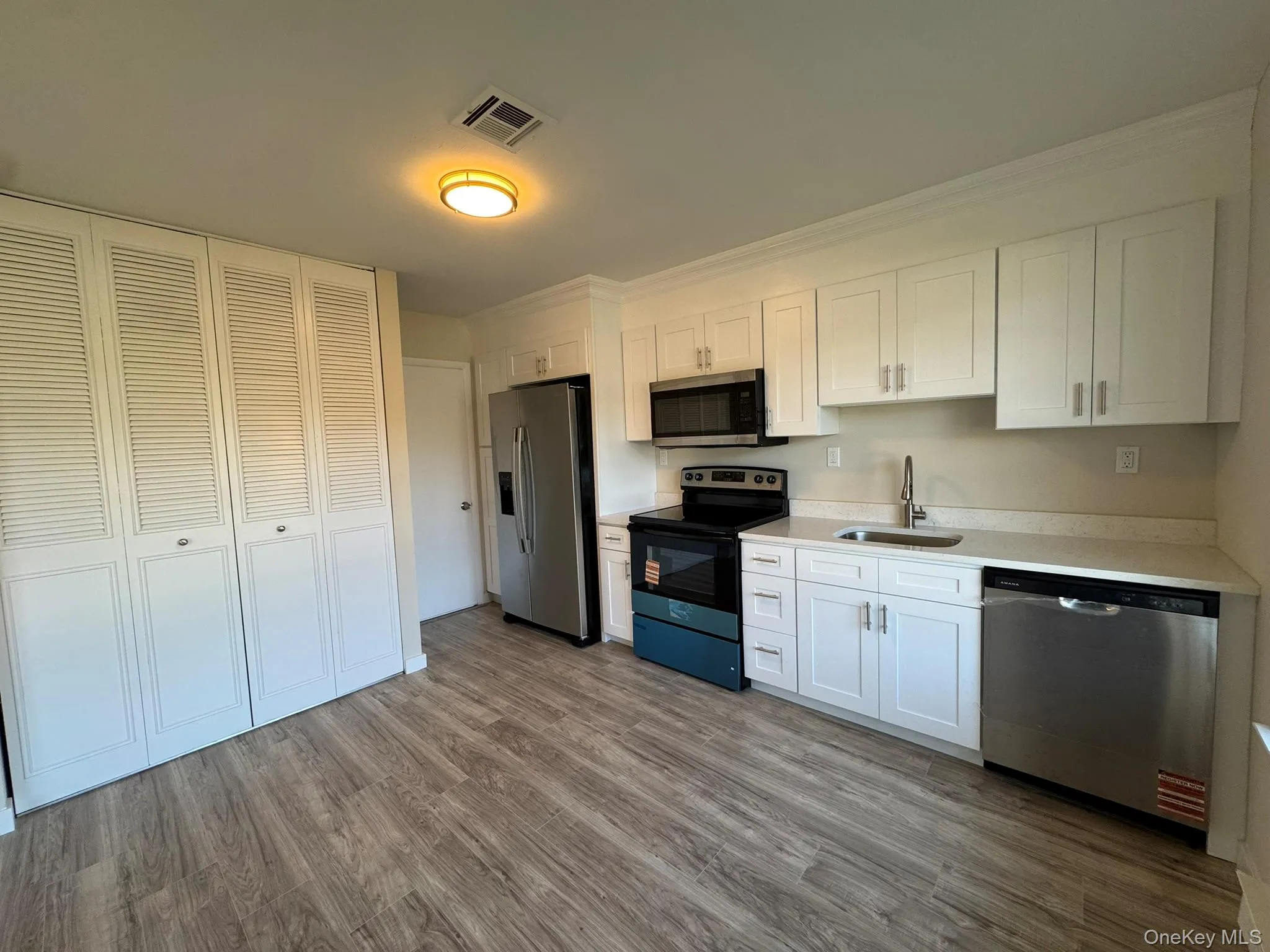 368 Woodbridge Drive, Brookhaven, NY, 2 Bedrooms Bedrooms, 6 Rooms Rooms,1 BathroomBathrooms,Residential,For Rent,Woodbridge,0,1027091 368 Woodbridge Drive, Brookhaven, NY, 2 Bedrooms Bedrooms, 6 Rooms Rooms,1 BathroomBathrooms,Residential,For Rent,Woodbridge,0,1027091