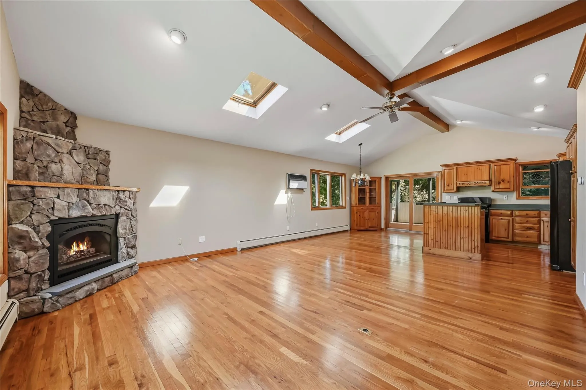 143 Pineview Avenue, Clarkstown, NY, 5 Bedrooms Bedrooms, 11 Rooms Rooms,3 BathroomsBathrooms,Residential,For Rent,Pineview,0,1027093 143 Pineview Avenue, Clarkstown, NY, 5 Bedrooms Bedrooms, 11 Rooms Rooms,3 BathroomsBathrooms,Residential,For Rent,Pineview,0,1027093