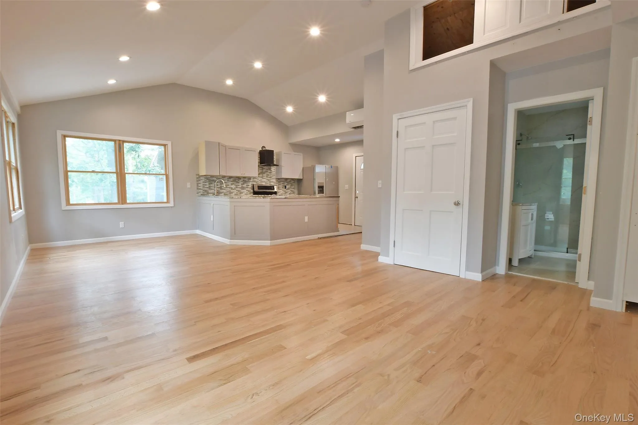 6 Southold Road, Brookhaven, NY, 3 Bedrooms Bedrooms, 6 Rooms Rooms,2 BathroomsBathrooms,Residential,For Rent,Southold,0,1027097 6 Southold Road, Brookhaven, NY, 3 Bedrooms Bedrooms, 6 Rooms Rooms,2 BathroomsBathrooms,Residential,For Rent,Southold,0,1027097