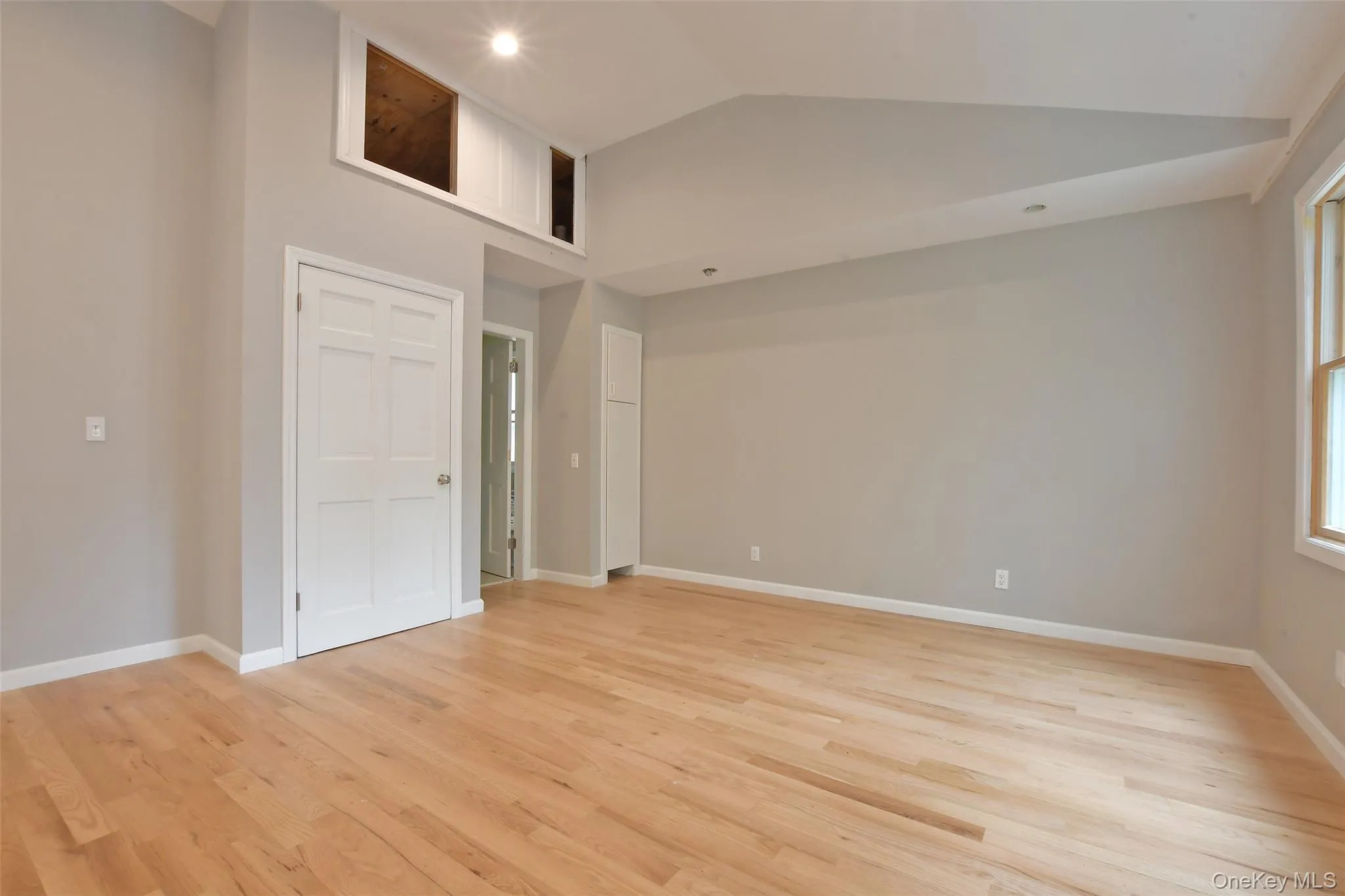 6 Southold Road, Brookhaven, NY, 3 Bedrooms Bedrooms, 6 Rooms Rooms,2 BathroomsBathrooms,Residential,For Rent,Southold,0,1027097 6 Southold Road, Brookhaven, NY, 3 Bedrooms Bedrooms, 6 Rooms Rooms,2 BathroomsBathrooms,Residential,For Rent,Southold,0,1027097