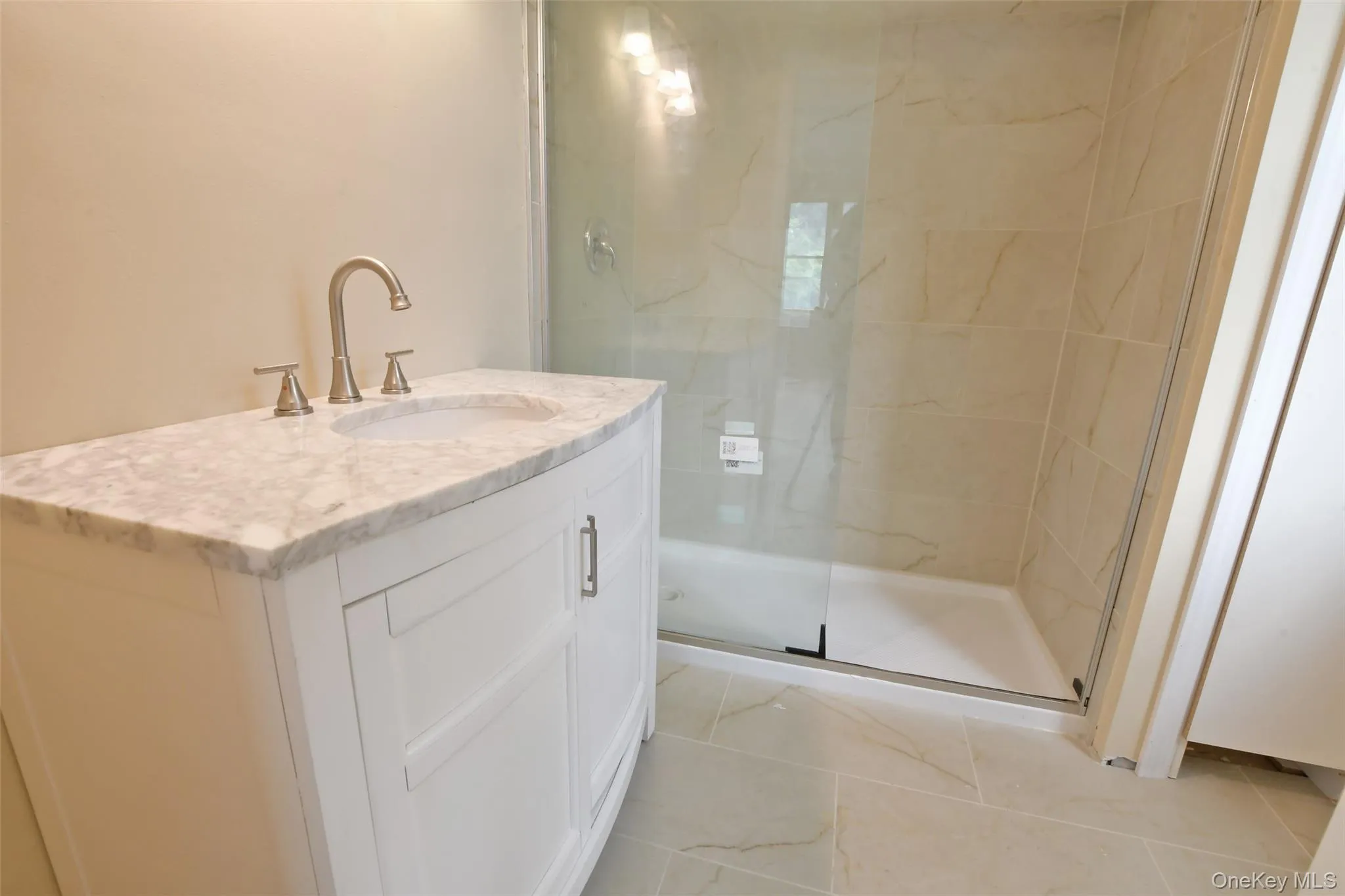 6 Southold Road, Brookhaven, NY, 3 Bedrooms Bedrooms, 6 Rooms Rooms,2 BathroomsBathrooms,Residential,For Rent,Southold,0,1027097 6 Southold Road, Brookhaven, NY, 3 Bedrooms Bedrooms, 6 Rooms Rooms,2 BathroomsBathrooms,Residential,For Rent,Southold,0,1027097