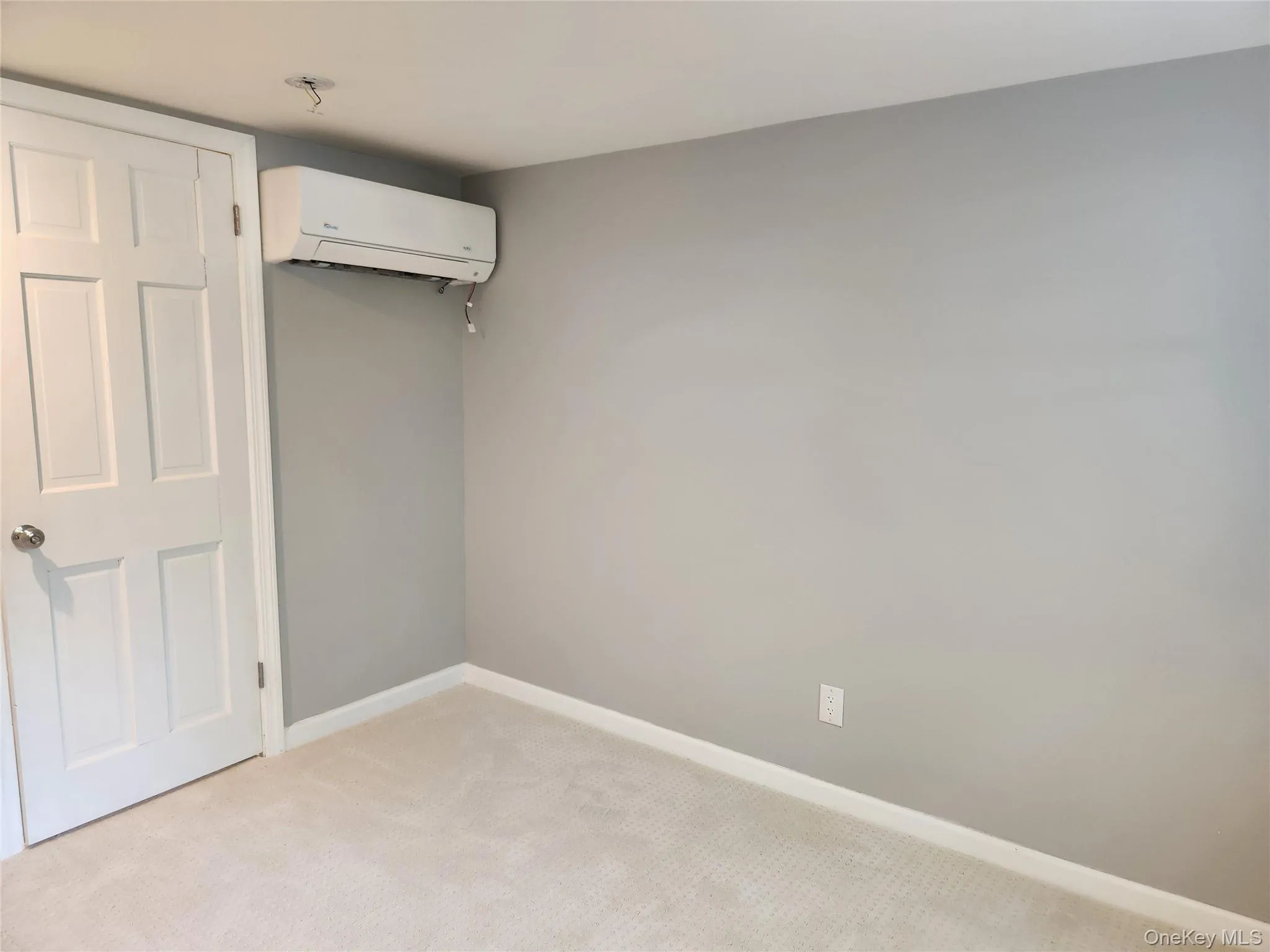 6 Southold Road, Brookhaven, NY, 3 Bedrooms Bedrooms, 6 Rooms Rooms,2 BathroomsBathrooms,Residential,For Rent,Southold,0,1027097 6 Southold Road, Brookhaven, NY, 3 Bedrooms Bedrooms, 6 Rooms Rooms,2 BathroomsBathrooms,Residential,For Rent,Southold,0,1027097