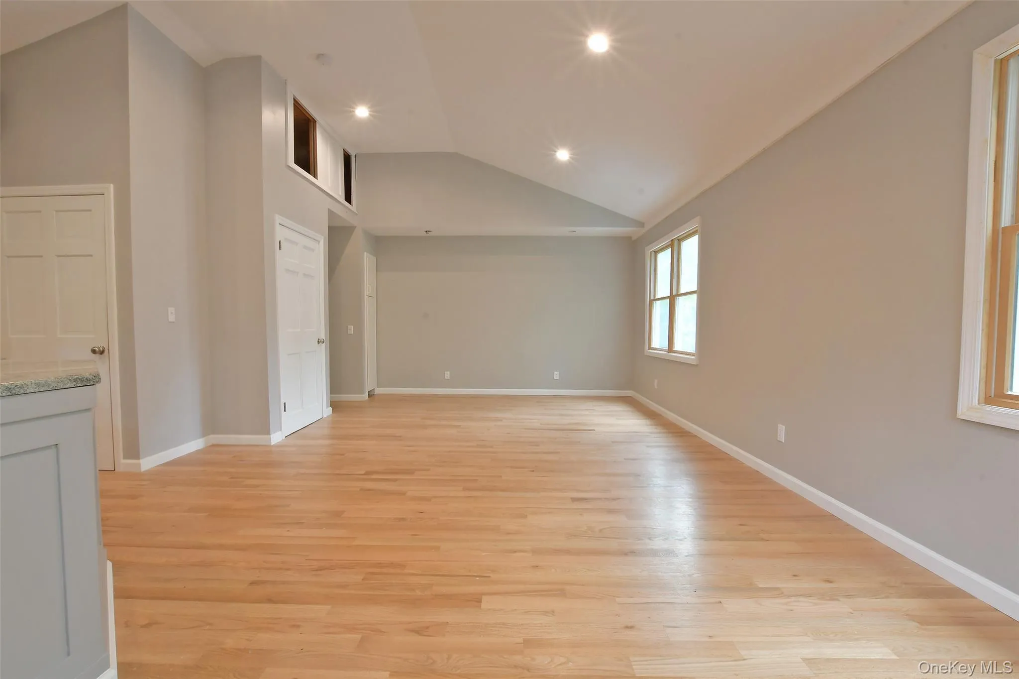 6 Southold Road, Brookhaven, NY, 3 Bedrooms Bedrooms, 6 Rooms Rooms,2 BathroomsBathrooms,Residential,For Rent,Southold,0,1027097 6 Southold Road, Brookhaven, NY, 3 Bedrooms Bedrooms, 6 Rooms Rooms,2 BathroomsBathrooms,Residential,For Rent,Southold,0,1027097