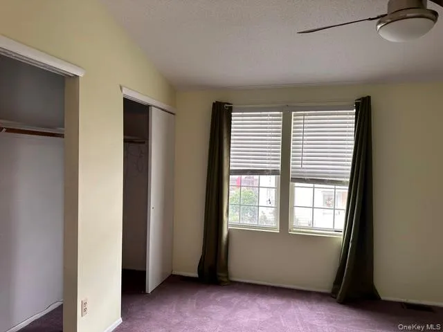 Master with double closets Master with double closets