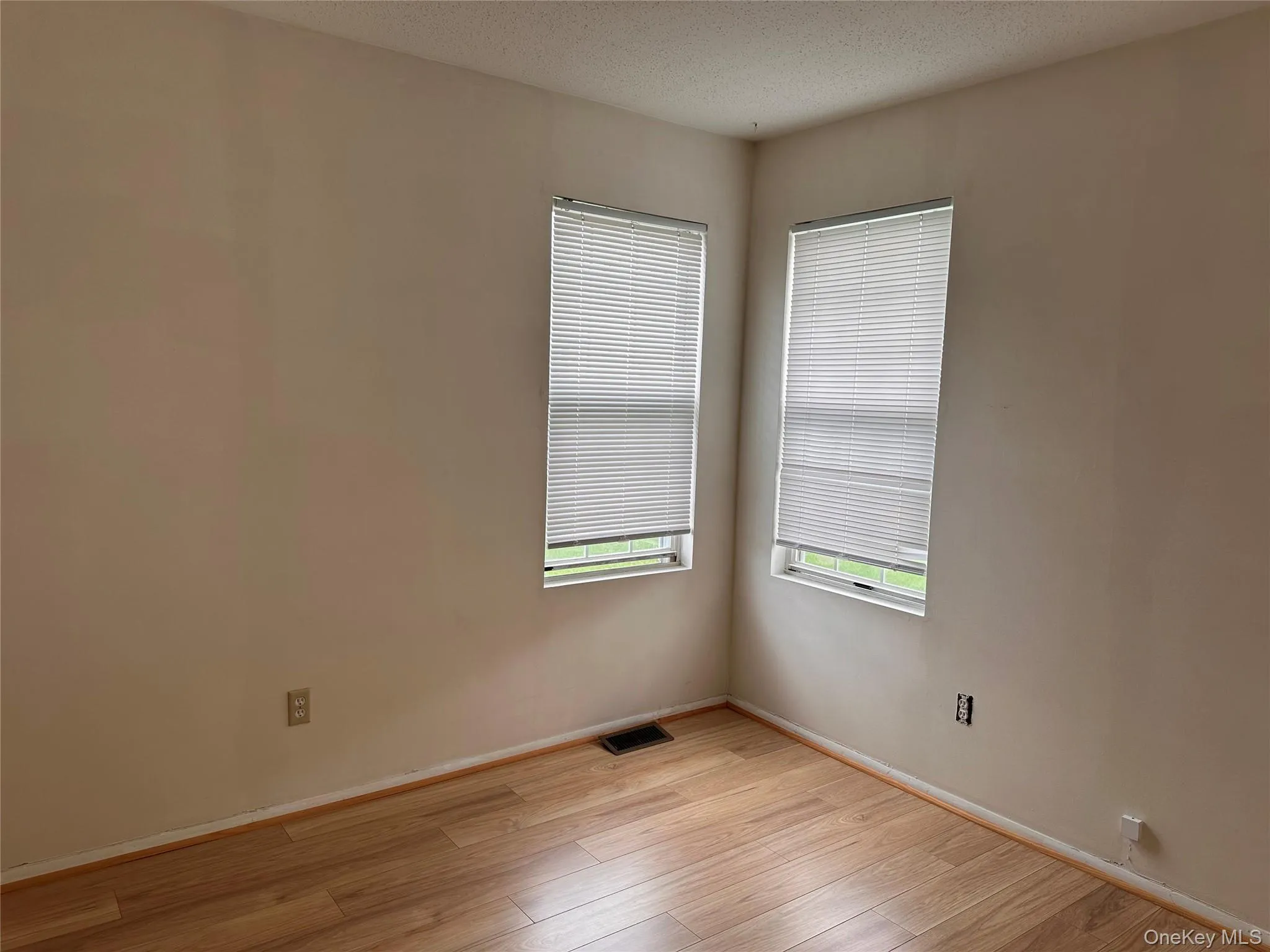 2522 Whispering Hills, Chester Town, NY, 3 Bedrooms Bedrooms, 6 Rooms Rooms,2 BathroomsBathrooms,Residential,For Rent,Whispering,0,1027103 2522 Whispering Hills, Chester Town, NY, 3 Bedrooms Bedrooms, 6 Rooms Rooms,2 BathroomsBathrooms,Residential,For Rent,Whispering,0,1027103