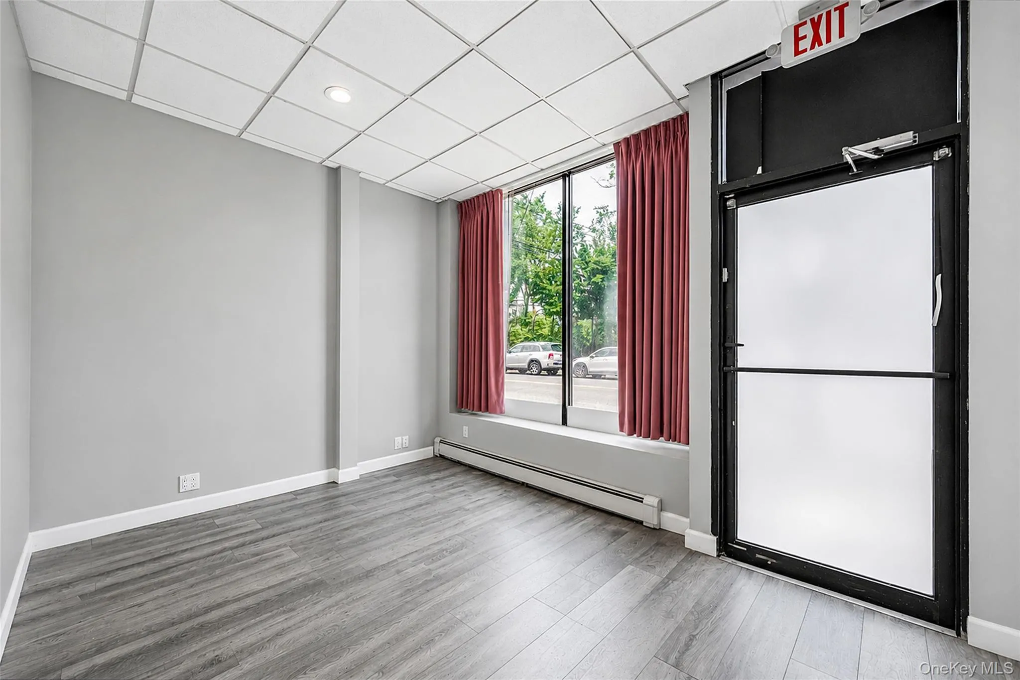 285 Broadway, Oyster Bay, NY, ,Commercial Lease,For Rent,Broadway,0,1027105 285 Broadway, Oyster Bay, NY, ,Commercial Lease,For Rent,Broadway,0,1027105