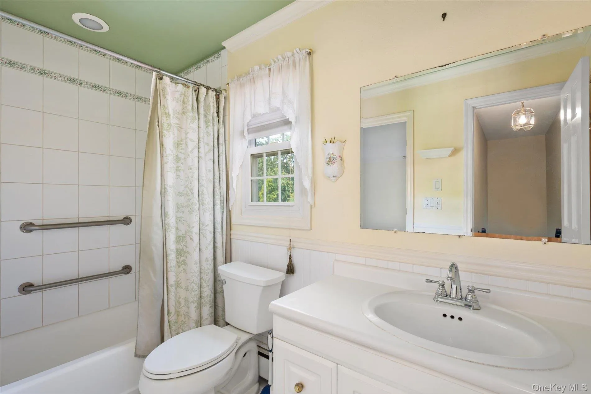 21 Vause Street, Huntington, NY, 3 Bedrooms Bedrooms, 6 Rooms Rooms,1 BathroomBathrooms,Residential,For Rent,Vause,0,1027110 21 Vause Street, Huntington, NY, 3 Bedrooms Bedrooms, 6 Rooms Rooms,1 BathroomBathrooms,Residential,For Rent,Vause,0,1027110