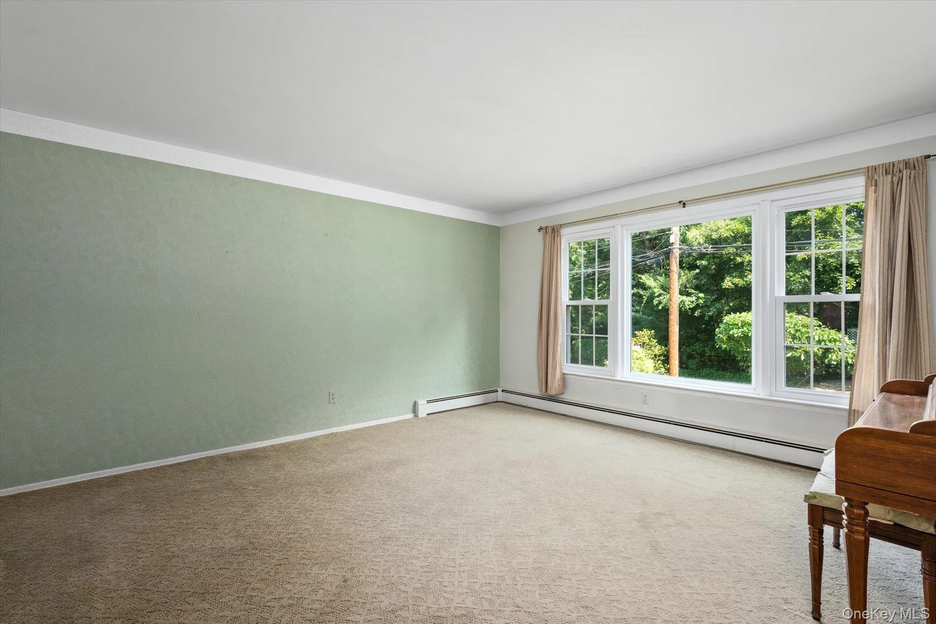 21 Vause Street, Huntington, NY, 3 Bedrooms Bedrooms, 6 Rooms Rooms,1 BathroomBathrooms,Residential,For Rent,Vause,0,1027110 21 Vause Street, Huntington, NY, 3 Bedrooms Bedrooms, 6 Rooms Rooms,1 BathroomBathrooms,Residential,For Rent,Vause,0,1027110