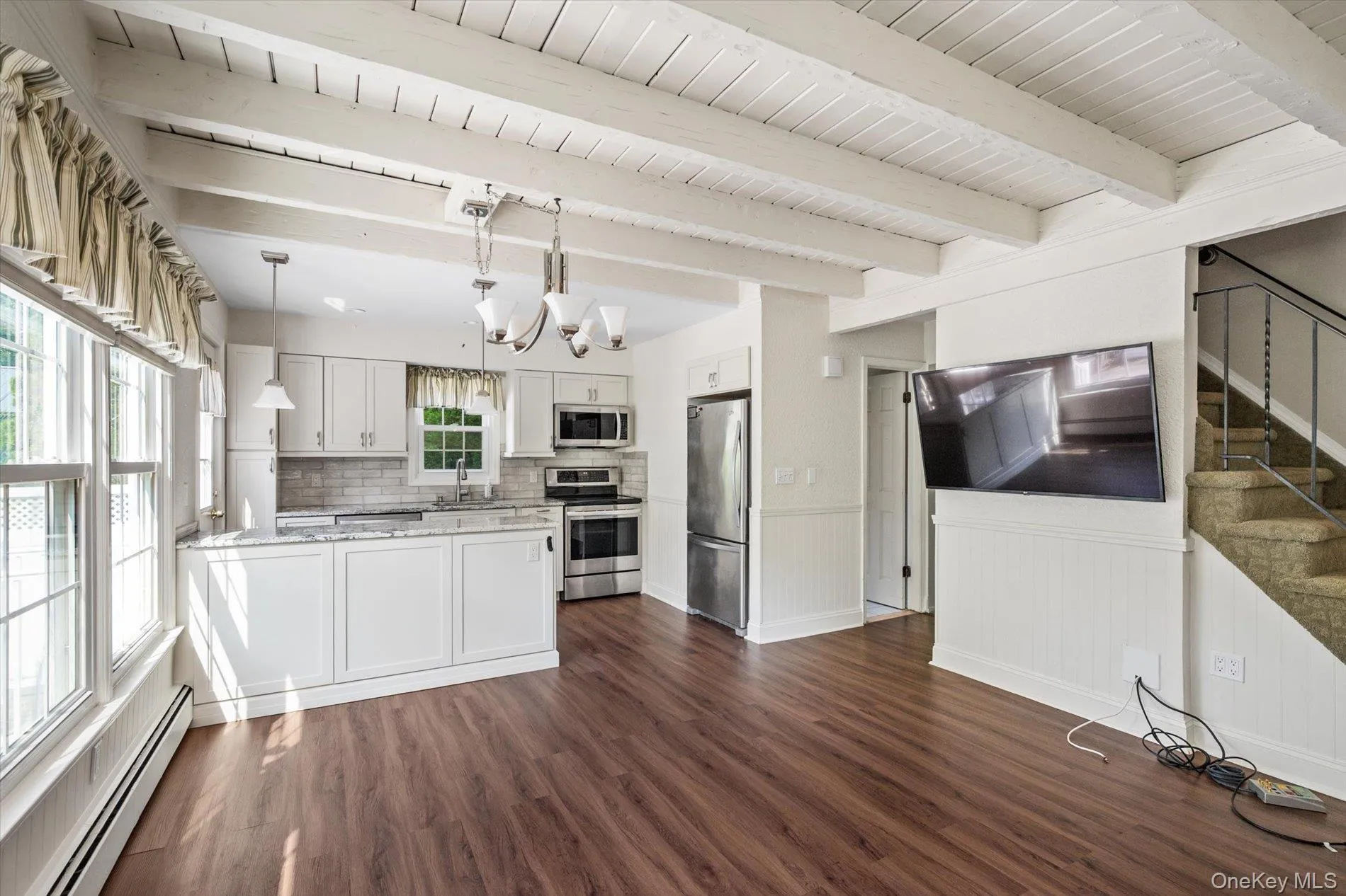21 Vause Street, Huntington, NY, 3 Bedrooms Bedrooms, 6 Rooms Rooms,1 BathroomBathrooms,Residential,For Rent,Vause,0,1027110 21 Vause Street, Huntington, NY, 3 Bedrooms Bedrooms, 6 Rooms Rooms,1 BathroomBathrooms,Residential,For Rent,Vause,0,1027110