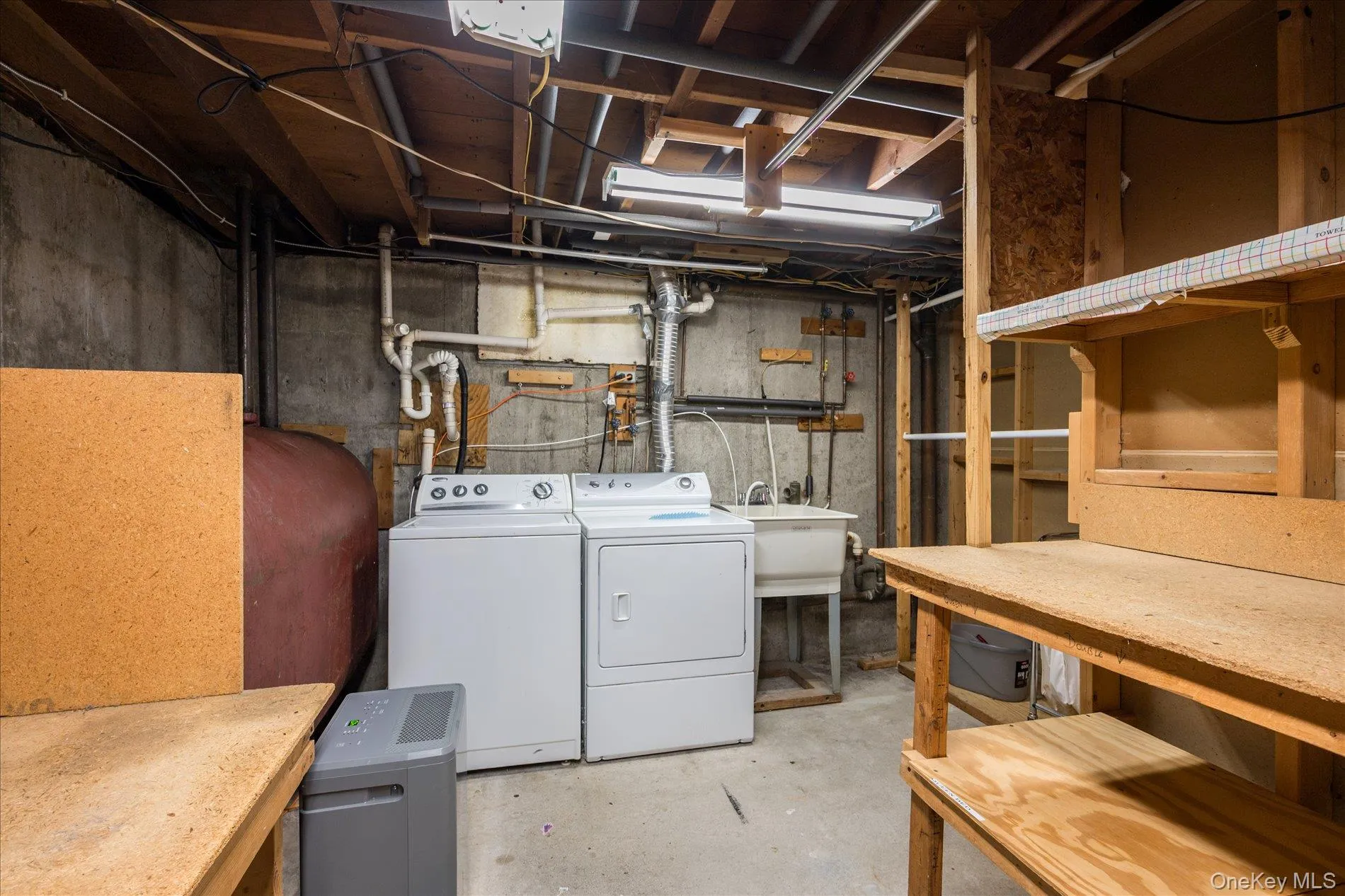 21 Vause Street, Huntington, NY, 3 Bedrooms Bedrooms, 6 Rooms Rooms,1 BathroomBathrooms,Residential,For Rent,Vause,0,1027110 21 Vause Street, Huntington, NY, 3 Bedrooms Bedrooms, 6 Rooms Rooms,1 BathroomBathrooms,Residential,For Rent,Vause,0,1027110