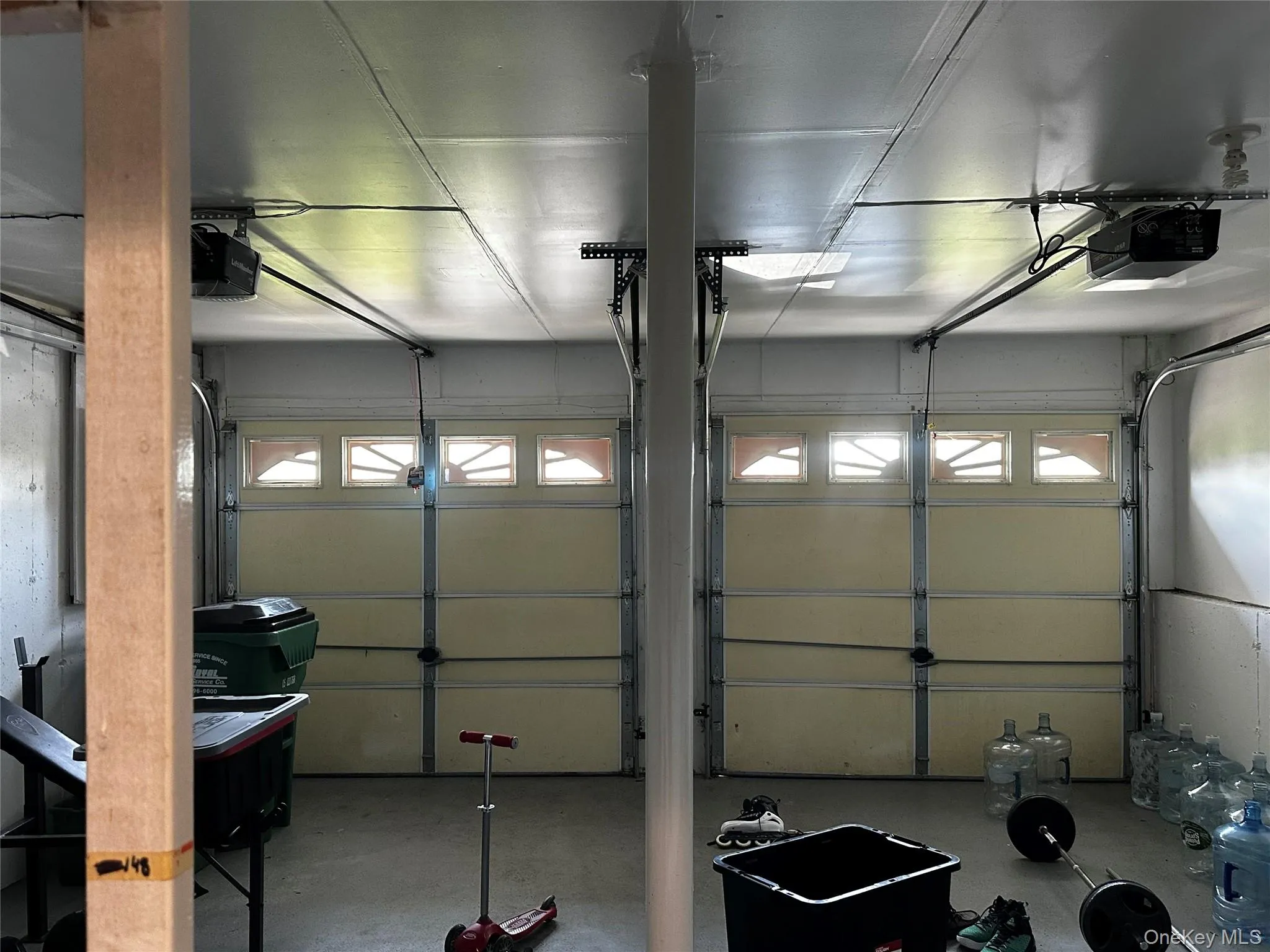 Spacious two car garage! Spacious two car garage!