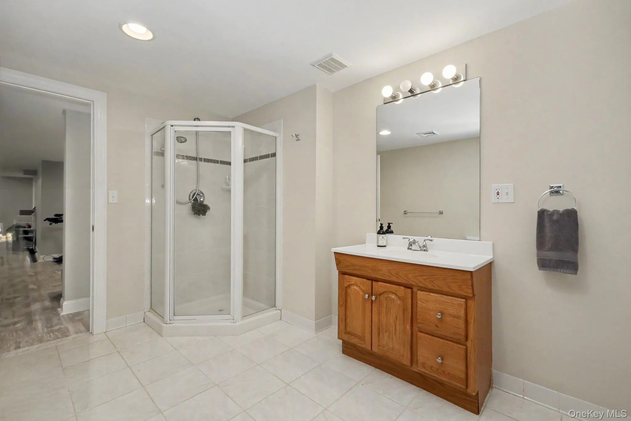 Bathroom Bathroom