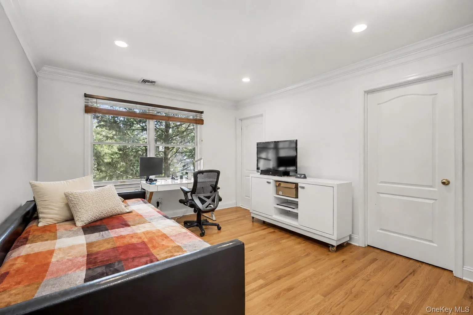 Ensuite Bedroom with private bathroom Ensuite Bedroom with private bathroom