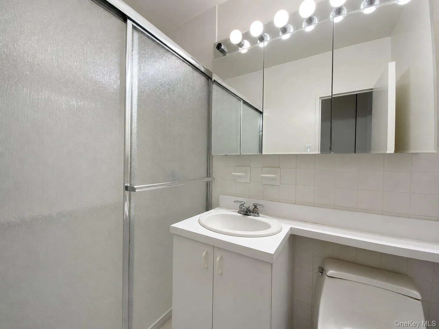 27010 Grand Central Parkway, New York, NY, 1 Bedroom Bedrooms, 4 Rooms Rooms,1 BathroomBathrooms,Residential,For Rent,Grand Central,0,1027119 27010 Grand Central Parkway, New York, NY, 1 Bedroom Bedrooms, 4 Rooms Rooms,1 BathroomBathrooms,Residential,For Rent,Grand Central,0,1027119