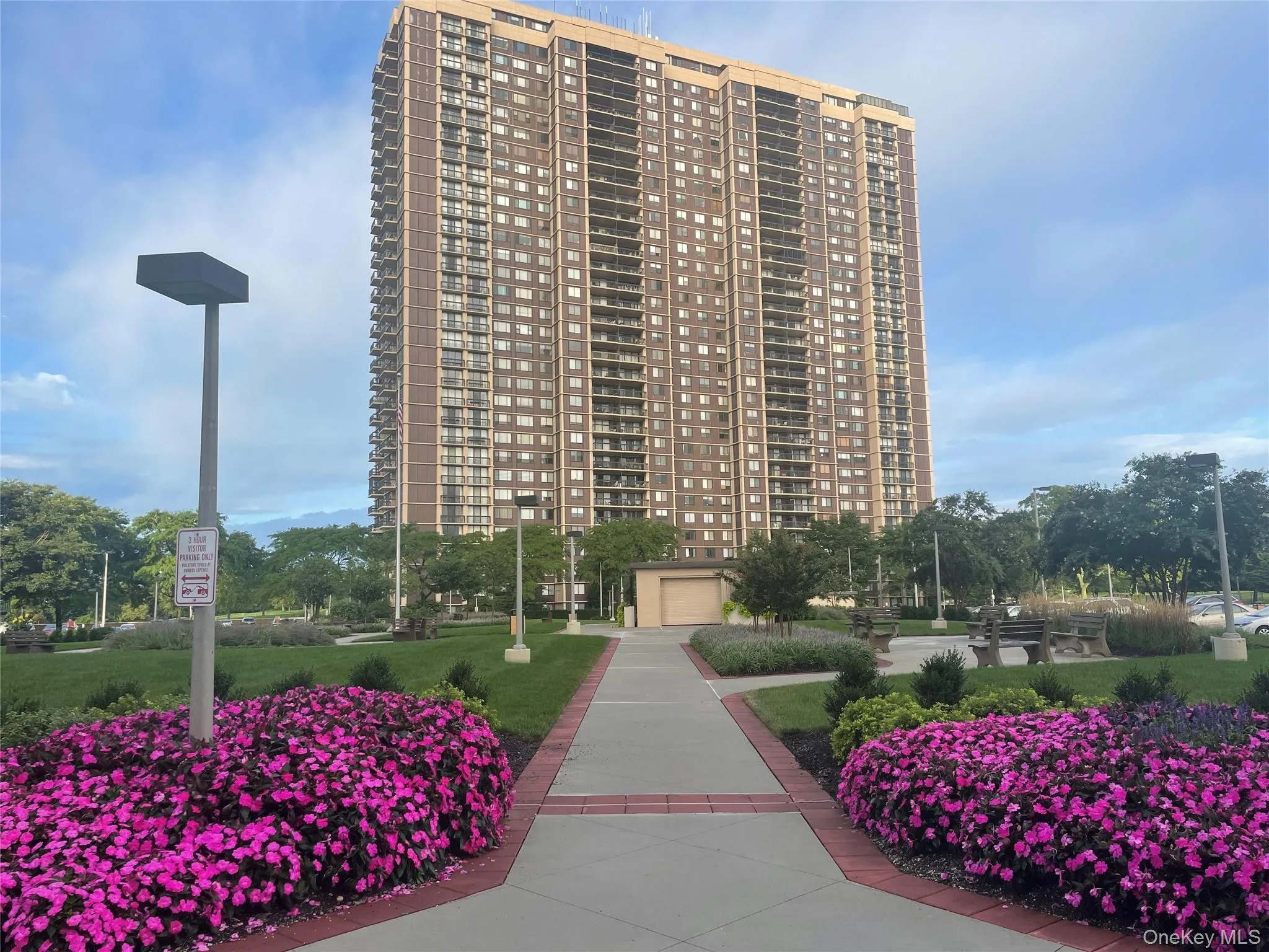 27010 Grand Central Parkway, New York, NY, 1 Bedroom Bedrooms, 4 Rooms Rooms,1 BathroomBathrooms,Residential,For Rent,Grand Central,0,1027119 27010 Grand Central Parkway, New York, NY, 1 Bedroom Bedrooms, 4 Rooms Rooms,1 BathroomBathrooms,Residential,For Rent,Grand Central,0,1027119