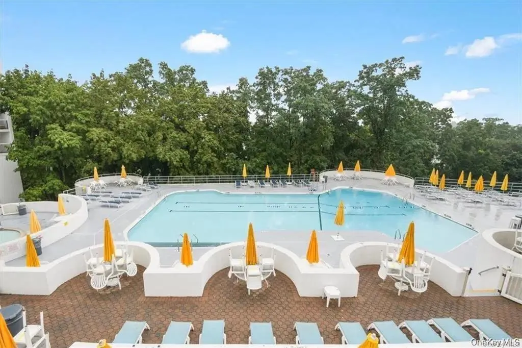 200 High Point Drive, Greenburgh, NY, 1 Bedroom Bedrooms, ,1 BathroomBathrooms,Residential,For Rent,High Point,0,1027124 200 High Point Drive, Greenburgh, NY, 1 Bedroom Bedrooms, ,1 BathroomBathrooms,Residential,For Rent,High Point,0,1027124