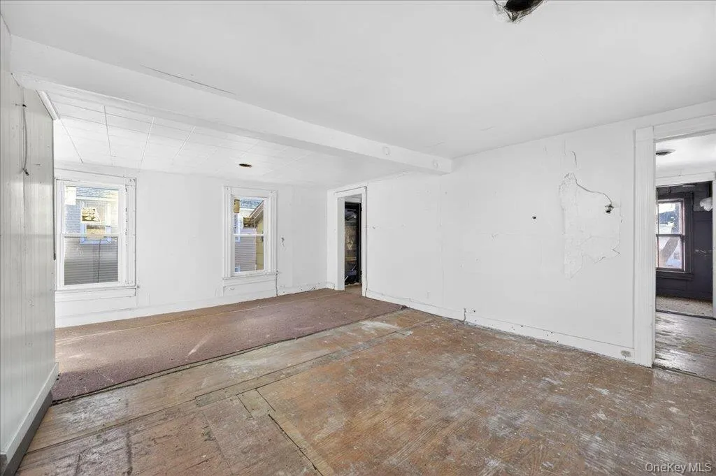 227-229 Linden Avenue, Middletown, NY, 4 Bedrooms Bedrooms, 8 Rooms Rooms,2 BathroomsBathrooms,Residential,For Rent,Linden,0,1027125 227-229 Linden Avenue, Middletown, NY, 4 Bedrooms Bedrooms, 8 Rooms Rooms,2 BathroomsBathrooms,Residential,For Rent,Linden,0,1027125