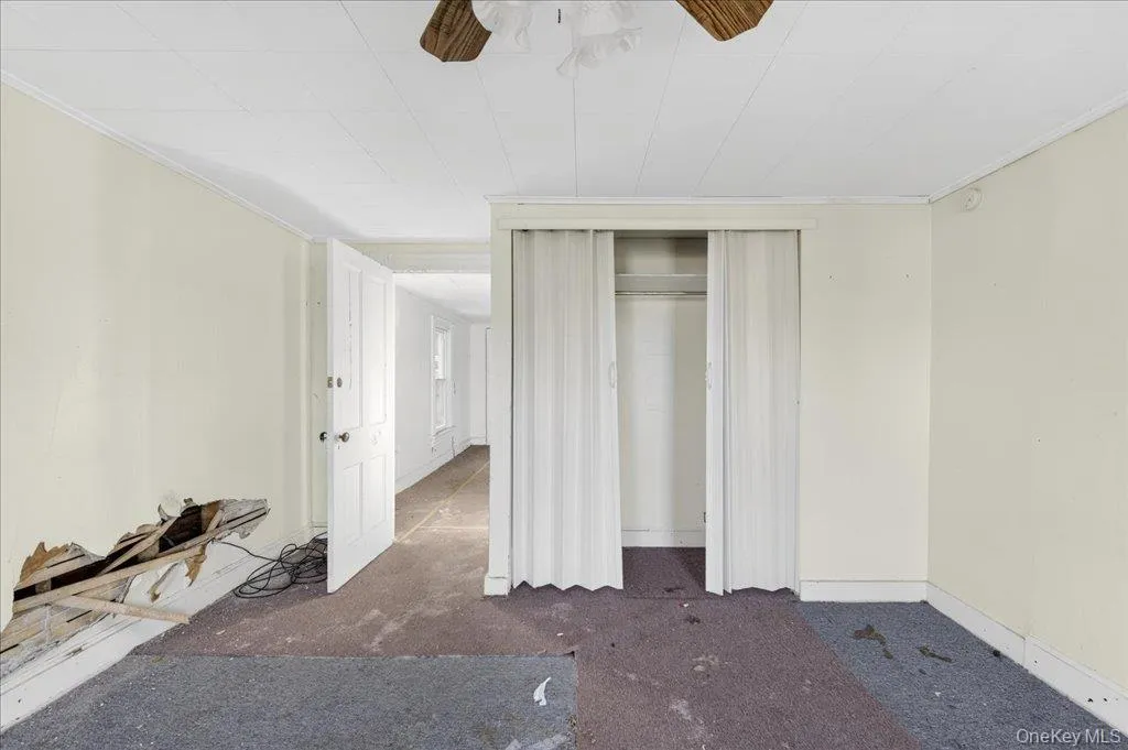 227-229 Linden Avenue, Middletown, NY, 4 Bedrooms Bedrooms, 8 Rooms Rooms,2 BathroomsBathrooms,Residential,For Rent,Linden,0,1027125 227-229 Linden Avenue, Middletown, NY, 4 Bedrooms Bedrooms, 8 Rooms Rooms,2 BathroomsBathrooms,Residential,For Rent,Linden,0,1027125