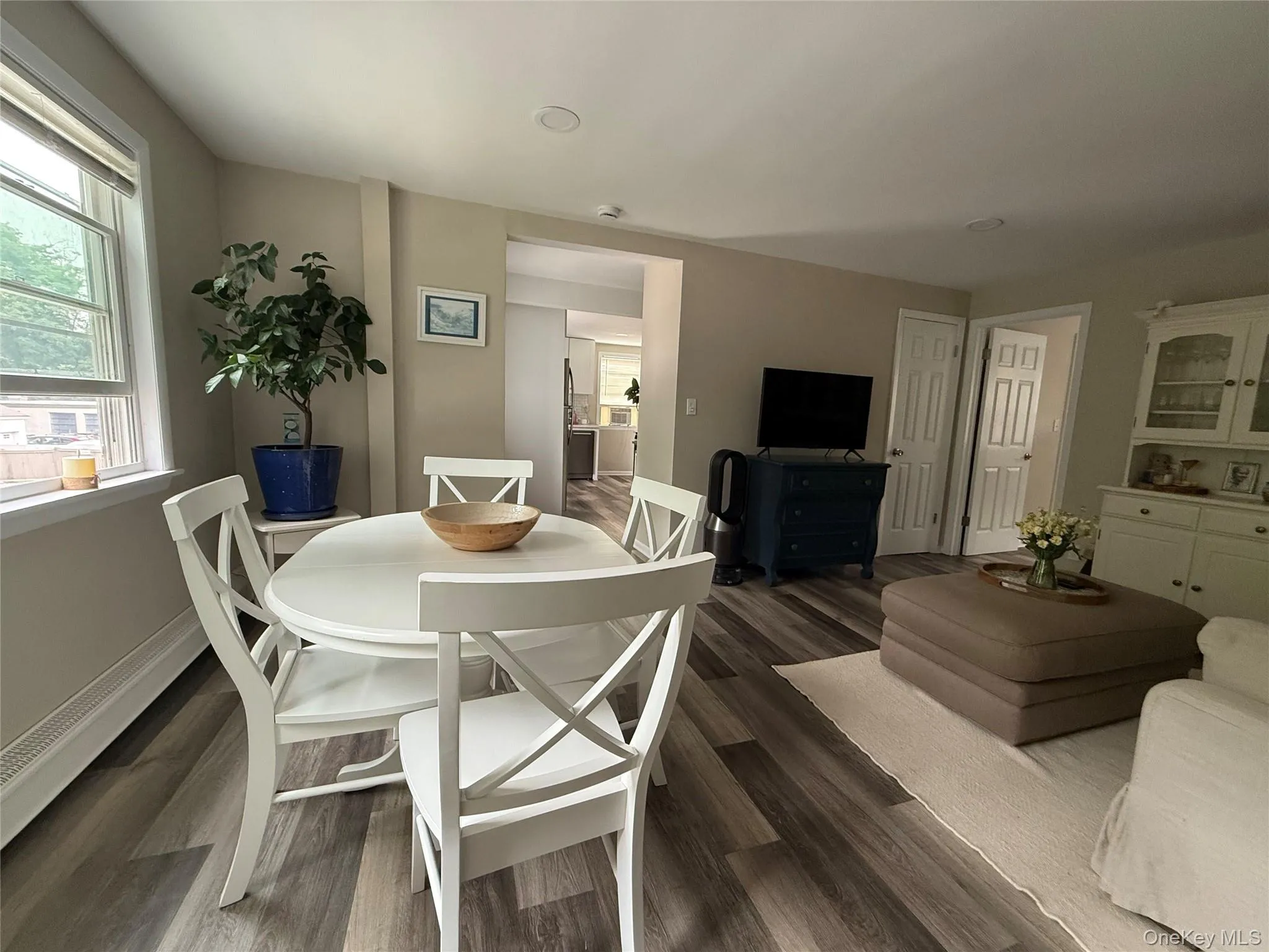 37 Edgemont Road, Bedford, NY, 1 Bedroom Bedrooms, 4 Rooms Rooms,1 BathroomBathrooms,Residential Lease,For Rent,Edgemont,0,1027126 37 Edgemont Road, Bedford, NY, 1 Bedroom Bedrooms, 4 Rooms Rooms,1 BathroomBathrooms,Residential Lease,For Rent,Edgemont,0,1027126