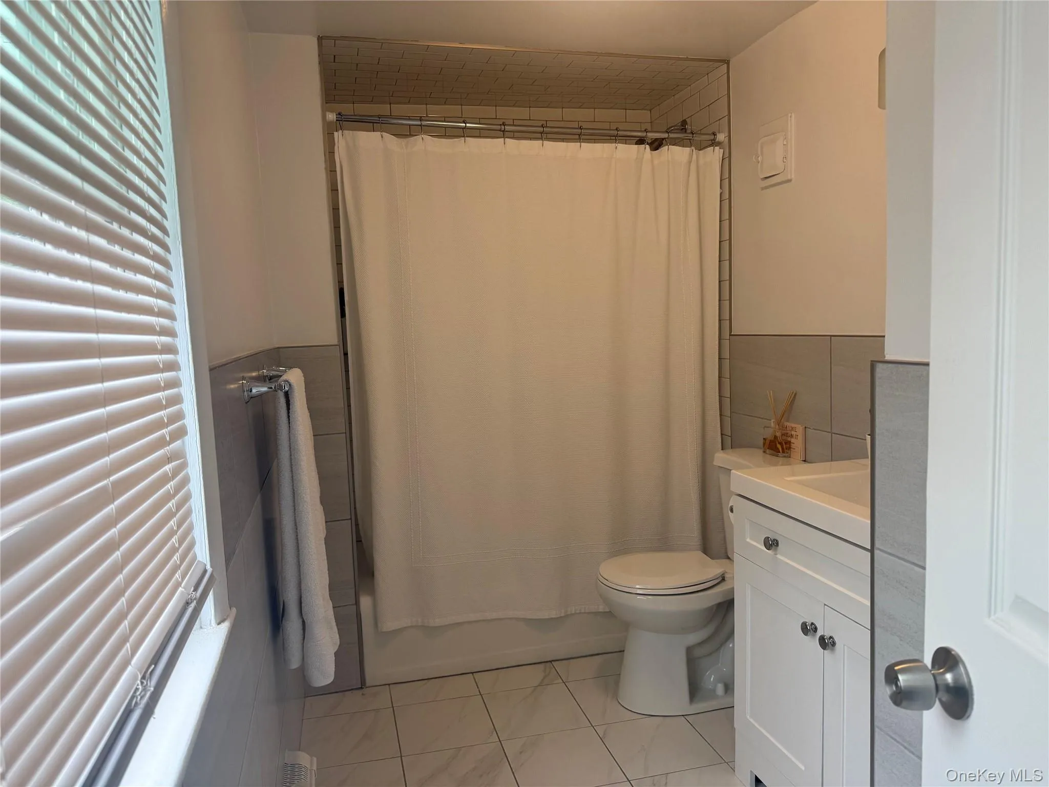 37 Edgemont Road, Bedford, NY, 1 Bedroom Bedrooms, 4 Rooms Rooms,1 BathroomBathrooms,Residential Lease,For Rent,Edgemont,0,1027126 37 Edgemont Road, Bedford, NY, 1 Bedroom Bedrooms, 4 Rooms Rooms,1 BathroomBathrooms,Residential Lease,For Rent,Edgemont,0,1027126