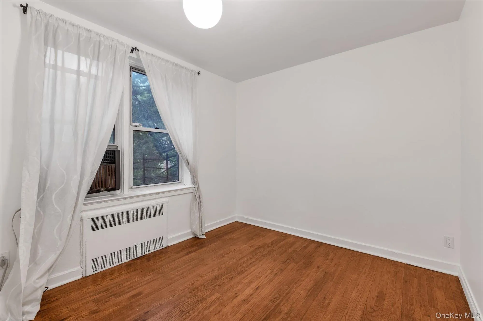 65-45 Yellowstone Boulevard, New York, NY, 1 Bedroom Bedrooms, 3 Rooms Rooms,1 BathroomBathrooms,Residential,For Rent,Yellowstone,0,1027132 65-45 Yellowstone Boulevard, New York, NY, 1 Bedroom Bedrooms, 3 Rooms Rooms,1 BathroomBathrooms,Residential,For Rent,Yellowstone,0,1027132