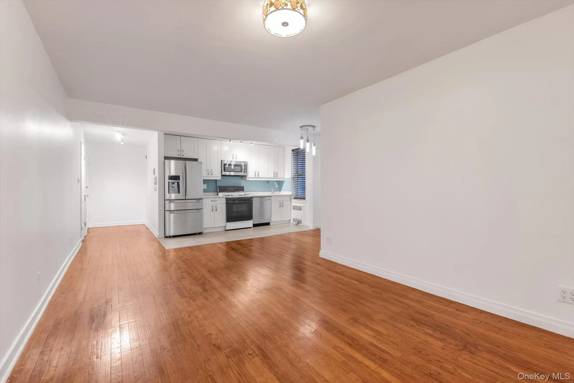 65-45 Yellowstone Boulevard, New York, NY, 1 Bedroom Bedrooms, 3 Rooms Rooms,1 BathroomBathrooms,Residential,For Rent,Yellowstone,0,1027132 65-45 Yellowstone Boulevard, New York, NY, 1 Bedroom Bedrooms, 3 Rooms Rooms,1 BathroomBathrooms,Residential,For Rent,Yellowstone,0,1027132