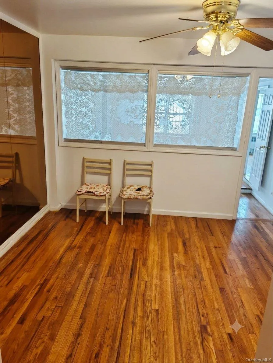 138-15 Franklin Avenue, New York, NY, 1 Bedroom Bedrooms, 4 Rooms Rooms,1 BathroomBathrooms,Residential,For Rent,Franklin,0,1027133 138-15 Franklin Avenue, New York, NY, 1 Bedroom Bedrooms, 4 Rooms Rooms,1 BathroomBathrooms,Residential,For Rent,Franklin,0,1027133