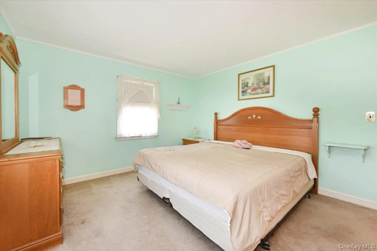 145 Benedict Avenue, Hempstead, NY, 3 Bedrooms Bedrooms, 6 Rooms Rooms,1 BathroomBathrooms,Residential,For Rent,Benedict,0,1027139 145 Benedict Avenue, Hempstead, NY, 3 Bedrooms Bedrooms, 6 Rooms Rooms,1 BathroomBathrooms,Residential,For Rent,Benedict,0,1027139
