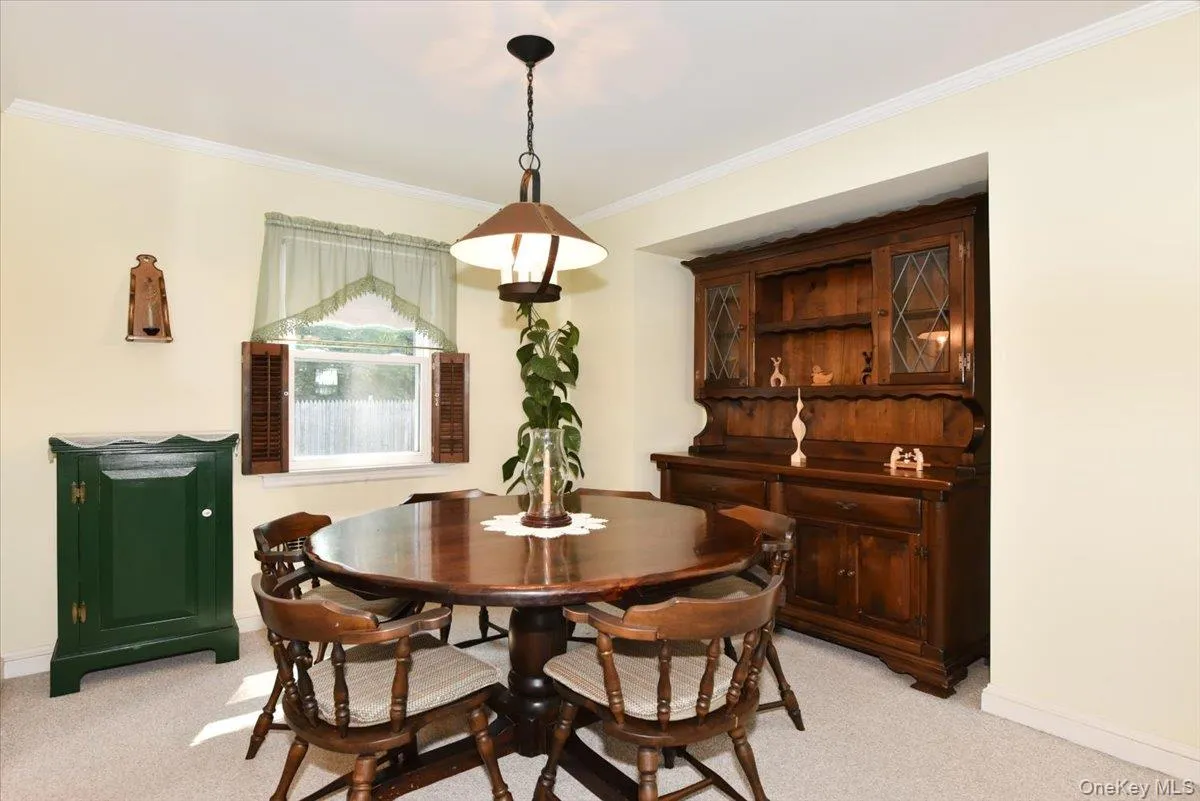 145 Benedict Avenue, Hempstead, NY, 3 Bedrooms Bedrooms, 6 Rooms Rooms,1 BathroomBathrooms,Residential,For Rent,Benedict,0,1027139 145 Benedict Avenue, Hempstead, NY, 3 Bedrooms Bedrooms, 6 Rooms Rooms,1 BathroomBathrooms,Residential,For Rent,Benedict,0,1027139