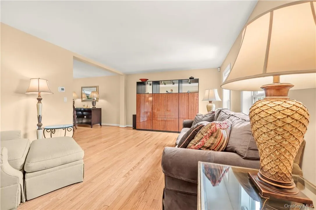 15 Wimbledon Court, Greenburgh, NY, 3 Bedrooms Bedrooms, 6 Rooms Rooms,2 BathroomsBathrooms,Residential Lease,For Rent,Wimbledon,0,1027140 15 Wimbledon Court, Greenburgh, NY, 3 Bedrooms Bedrooms, 6 Rooms Rooms,2 BathroomsBathrooms,Residential Lease,For Rent,Wimbledon,0,1027140