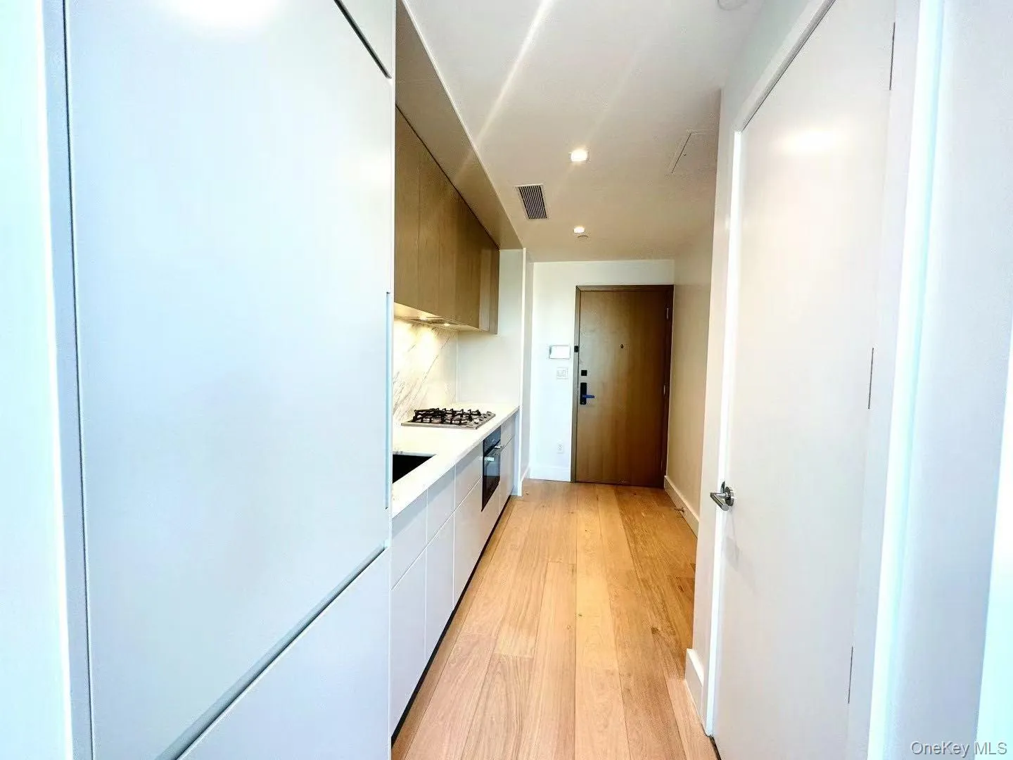 208 Delancey Street, New York, NY, 2 Rooms Rooms,1 BathroomBathrooms,Residential,For Rent,Delancey,0,1027141 208 Delancey Street, New York, NY, 2 Rooms Rooms,1 BathroomBathrooms,Residential,For Rent,Delancey,0,1027141