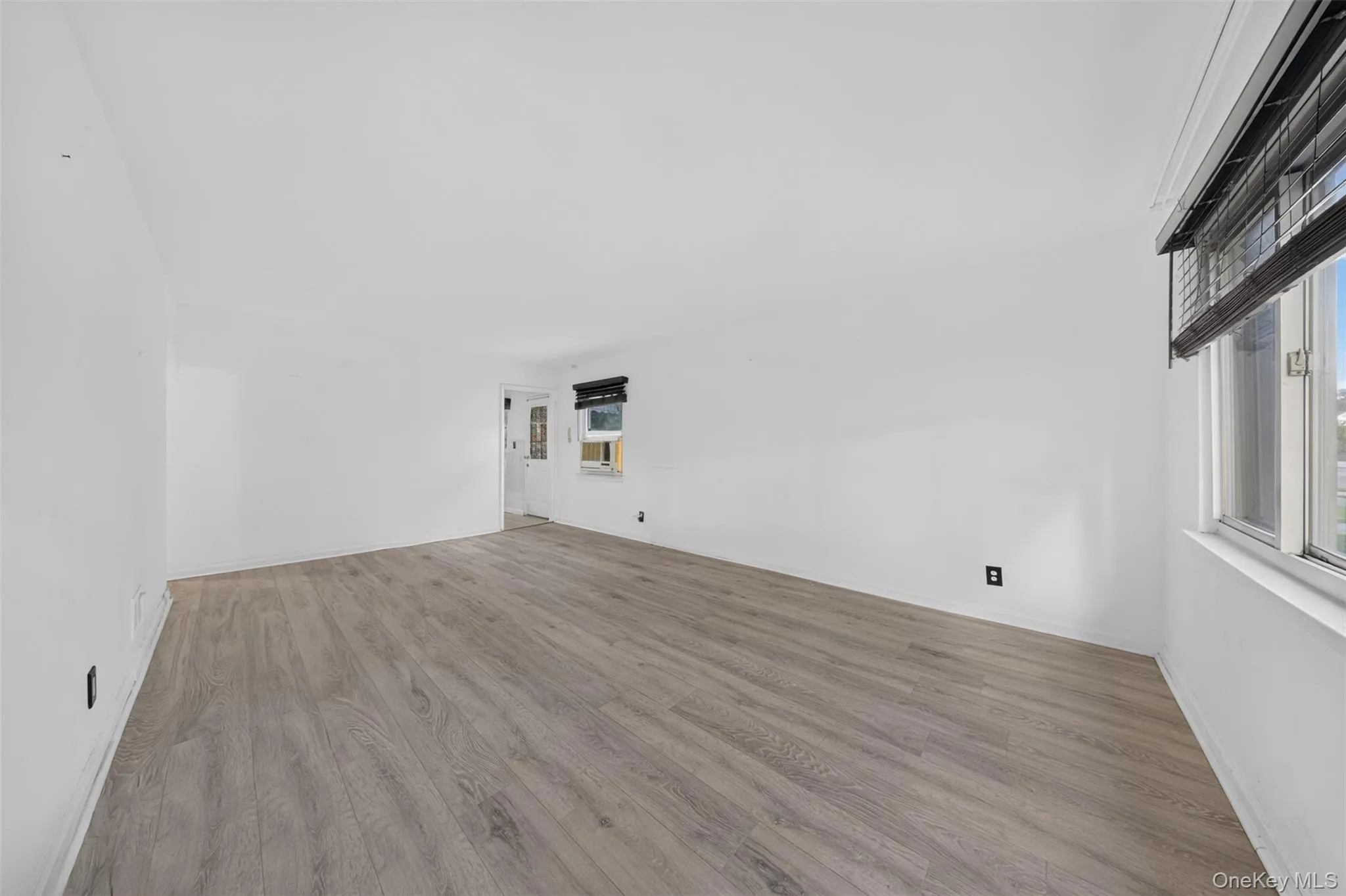 163-07 21st Avenue, New York, NY, 4 Bedrooms Bedrooms, 9 Rooms Rooms,1 BathroomBathrooms,Residential,For Rent,21st,0,1027150 163-07 21st Avenue, New York, NY, 4 Bedrooms Bedrooms, 9 Rooms Rooms,1 BathroomBathrooms,Residential,For Rent,21st,0,1027150