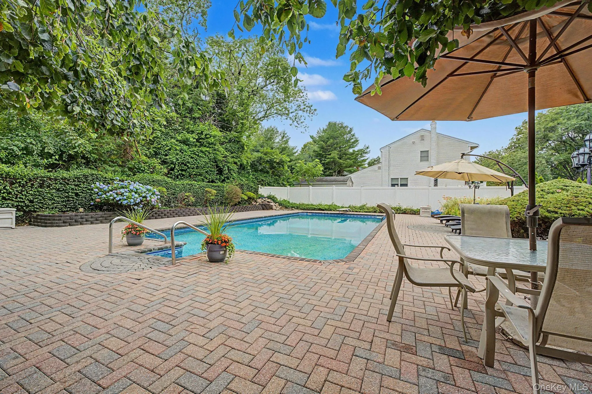 6 Field Daisy Lane, Huntington, NY, 5 Bedrooms Bedrooms, 8 Rooms Rooms,3 BathroomsBathrooms,Residential,For Rent,Field Daisy,0,1027158 6 Field Daisy Lane, Huntington, NY, 5 Bedrooms Bedrooms, 8 Rooms Rooms,3 BathroomsBathrooms,Residential,For Rent,Field Daisy,0,1027158