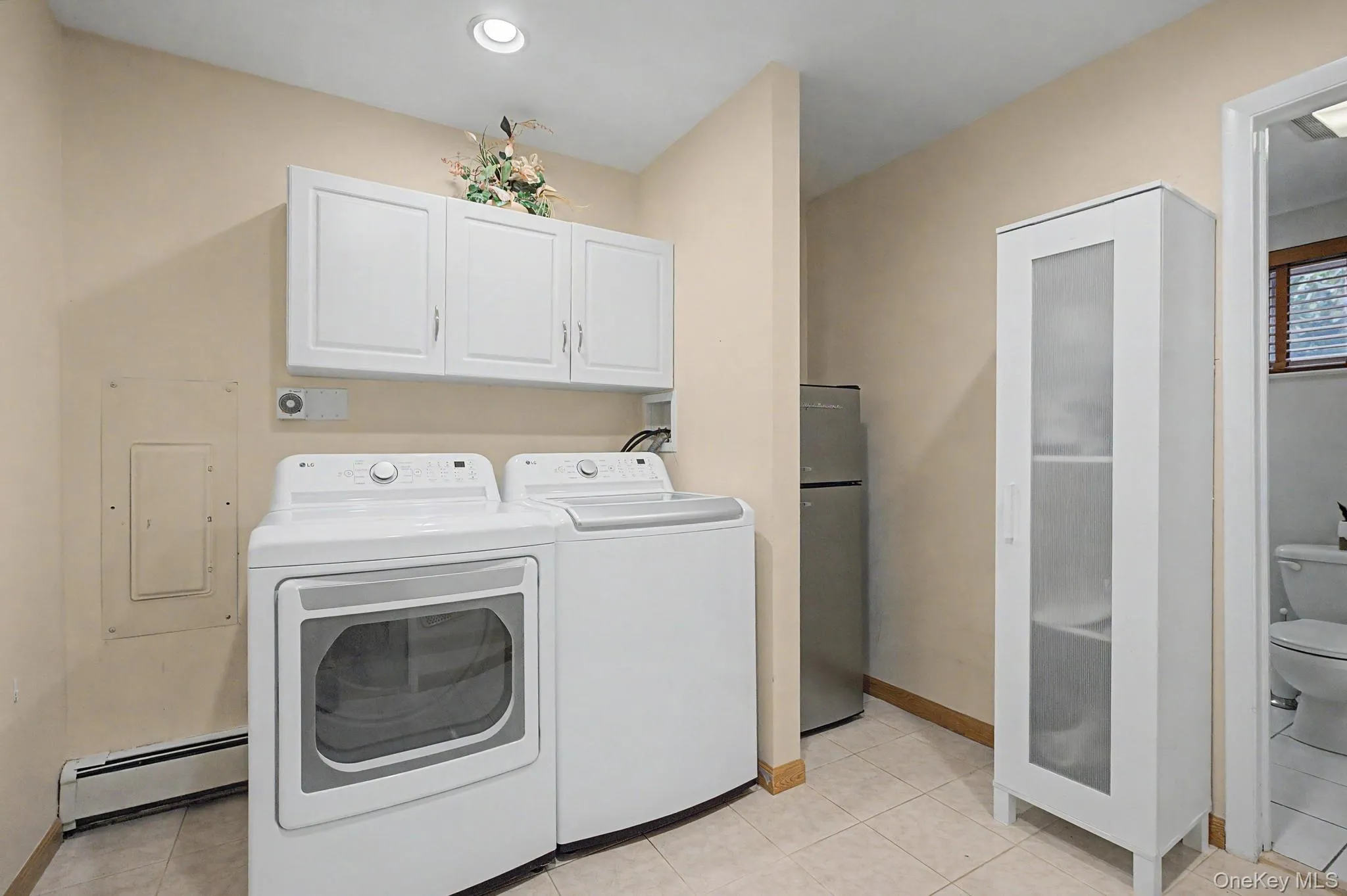 6 Field Daisy Lane, Huntington, NY, 5 Bedrooms Bedrooms, 8 Rooms Rooms,3 BathroomsBathrooms,Residential,For Rent,Field Daisy,0,1027158 6 Field Daisy Lane, Huntington, NY, 5 Bedrooms Bedrooms, 8 Rooms Rooms,3 BathroomsBathrooms,Residential,For Rent,Field Daisy,0,1027158
