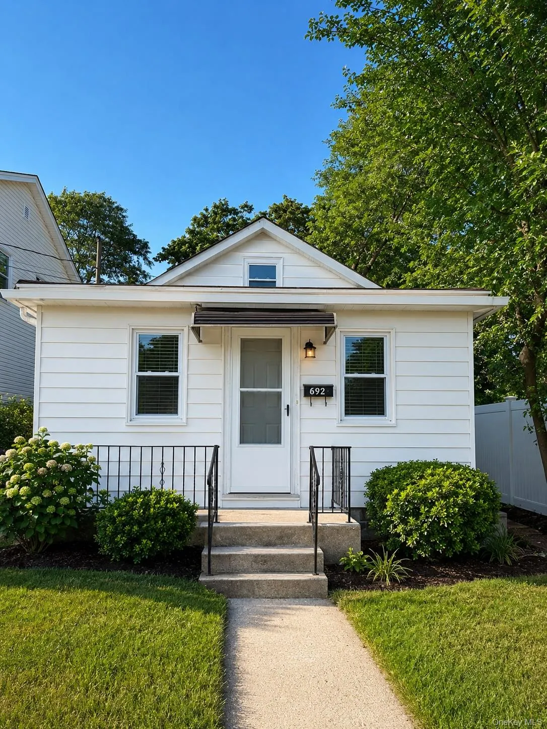 692 Beck Street, Hempstead, NY, 2 Bedrooms Bedrooms, 5 Rooms Rooms,1 BathroomBathrooms,Residential,For Rent,Beck,0,1027159 692 Beck Street, Hempstead, NY, 2 Bedrooms Bedrooms, 5 Rooms Rooms,1 BathroomBathrooms,Residential,For Rent,Beck,0,1027159
