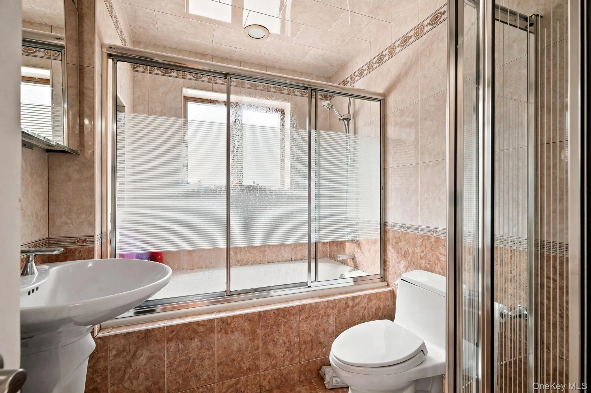 99-57 65th Road, New York, NY, 3 Bedrooms Bedrooms, 8 Rooms Rooms,2 BathroomsBathrooms,Residential,For Rent,65th,0,1027160 99-57 65th Road, New York, NY, 3 Bedrooms Bedrooms, 8 Rooms Rooms,2 BathroomsBathrooms,Residential,For Rent,65th,0,1027160