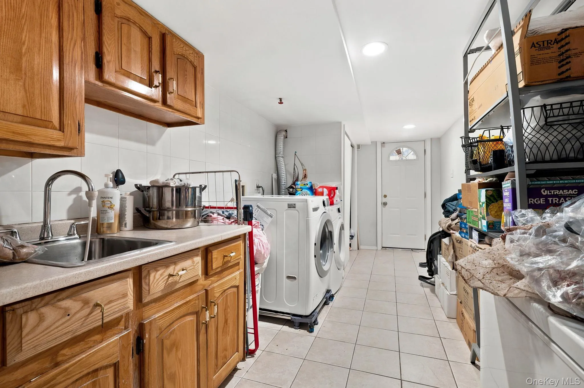99-57 65th Road, New York, NY, 3 Bedrooms Bedrooms, 8 Rooms Rooms,2 BathroomsBathrooms,Residential,For Rent,65th,0,1027160 99-57 65th Road, New York, NY, 3 Bedrooms Bedrooms, 8 Rooms Rooms,2 BathroomsBathrooms,Residential,For Rent,65th,0,1027160