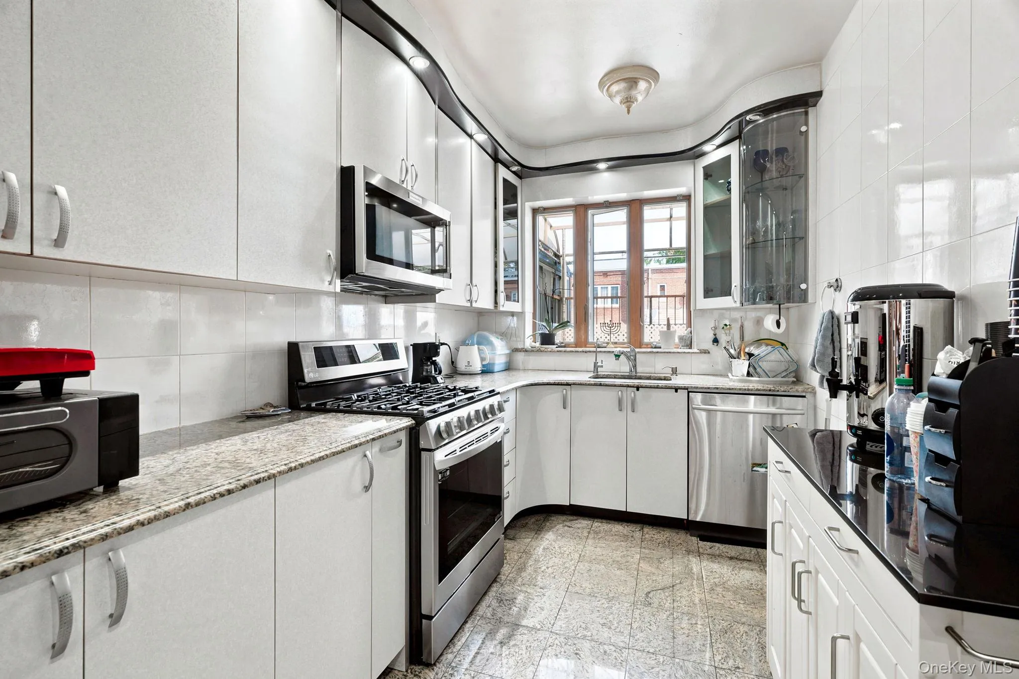 99-57 65th Road, New York, NY, 3 Bedrooms Bedrooms, 8 Rooms Rooms,2 BathroomsBathrooms,Residential,For Rent,65th,0,1027160 99-57 65th Road, New York, NY, 3 Bedrooms Bedrooms, 8 Rooms Rooms,2 BathroomsBathrooms,Residential,For Rent,65th,0,1027160