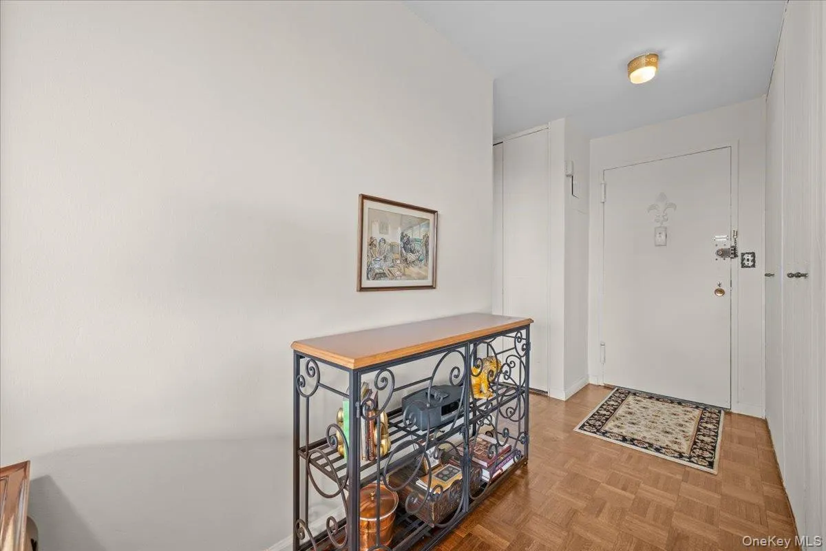 555 Kappock Street, New York, NY, 1 Bedroom Bedrooms, 3 Rooms Rooms,1 BathroomBathrooms,Residential,For Rent,Kappock,0,1027165 555 Kappock Street, New York, NY, 1 Bedroom Bedrooms, 3 Rooms Rooms,1 BathroomBathrooms,Residential,For Rent,Kappock,0,1027165