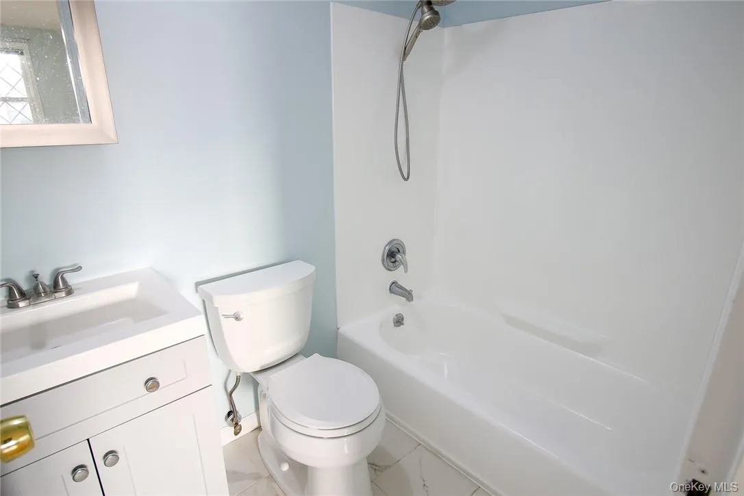 564 Sierra Vista Lane, Clarkstown, NY, 1 Bedroom Bedrooms, 5 Rooms Rooms,1 BathroomBathrooms,Residential Lease,For Rent,Sierra Vista,0,1027167 564 Sierra Vista Lane, Clarkstown, NY, 1 Bedroom Bedrooms, 5 Rooms Rooms,1 BathroomBathrooms,Residential Lease,For Rent,Sierra Vista,0,1027167